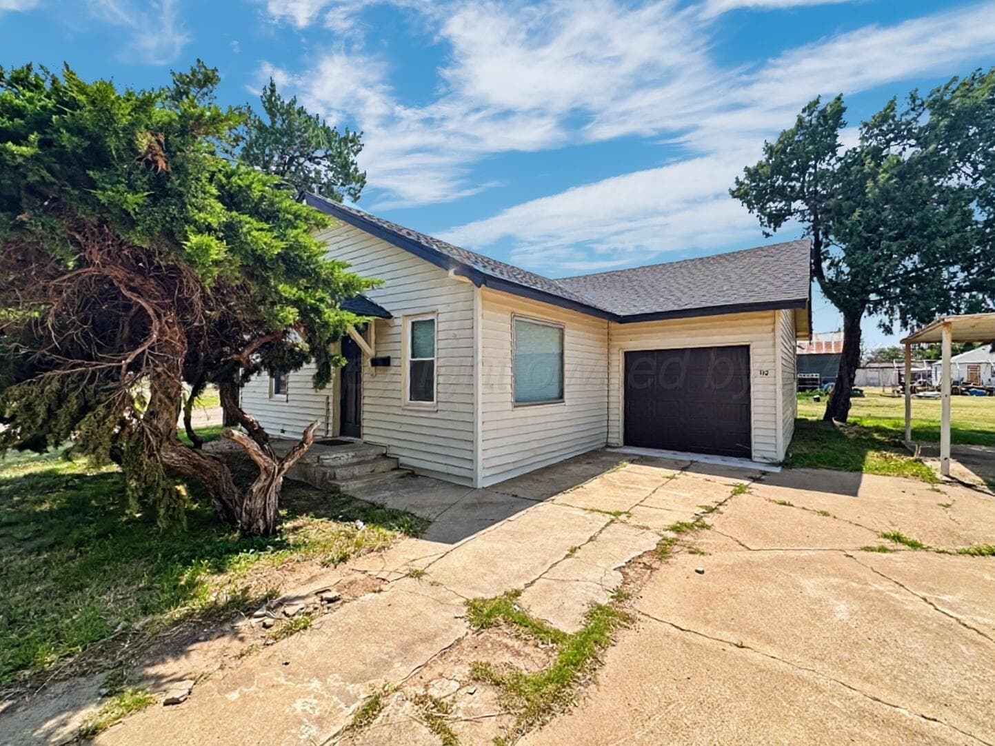 112 S Dallas Avenue, Tulia, TX 79088