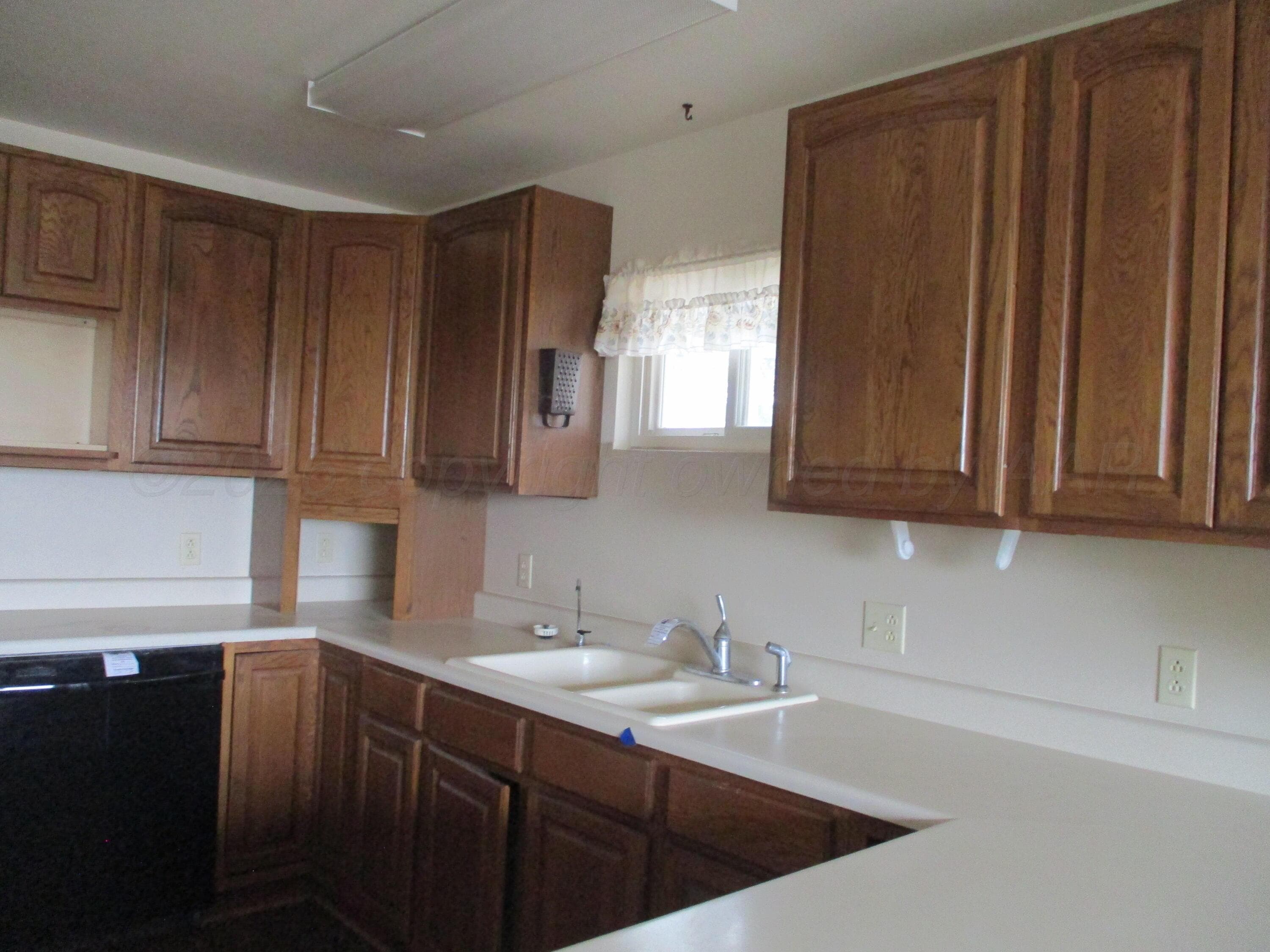 1200 E HARVESTER Avenue, Pampa, TX 79065-5016, photo 3
