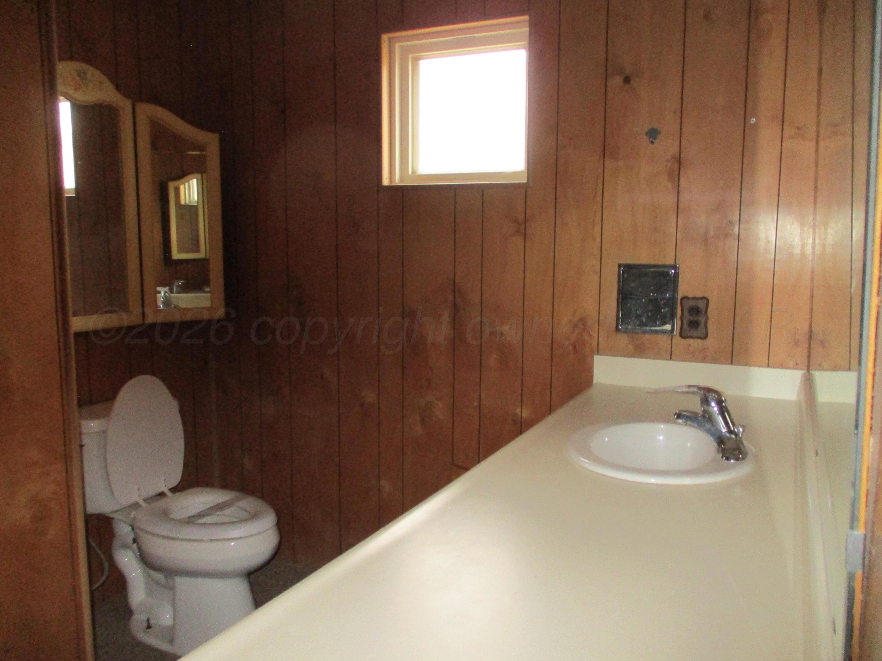 1200 E HARVESTER Avenue, Pampa, TX 79065-5016, photo 9