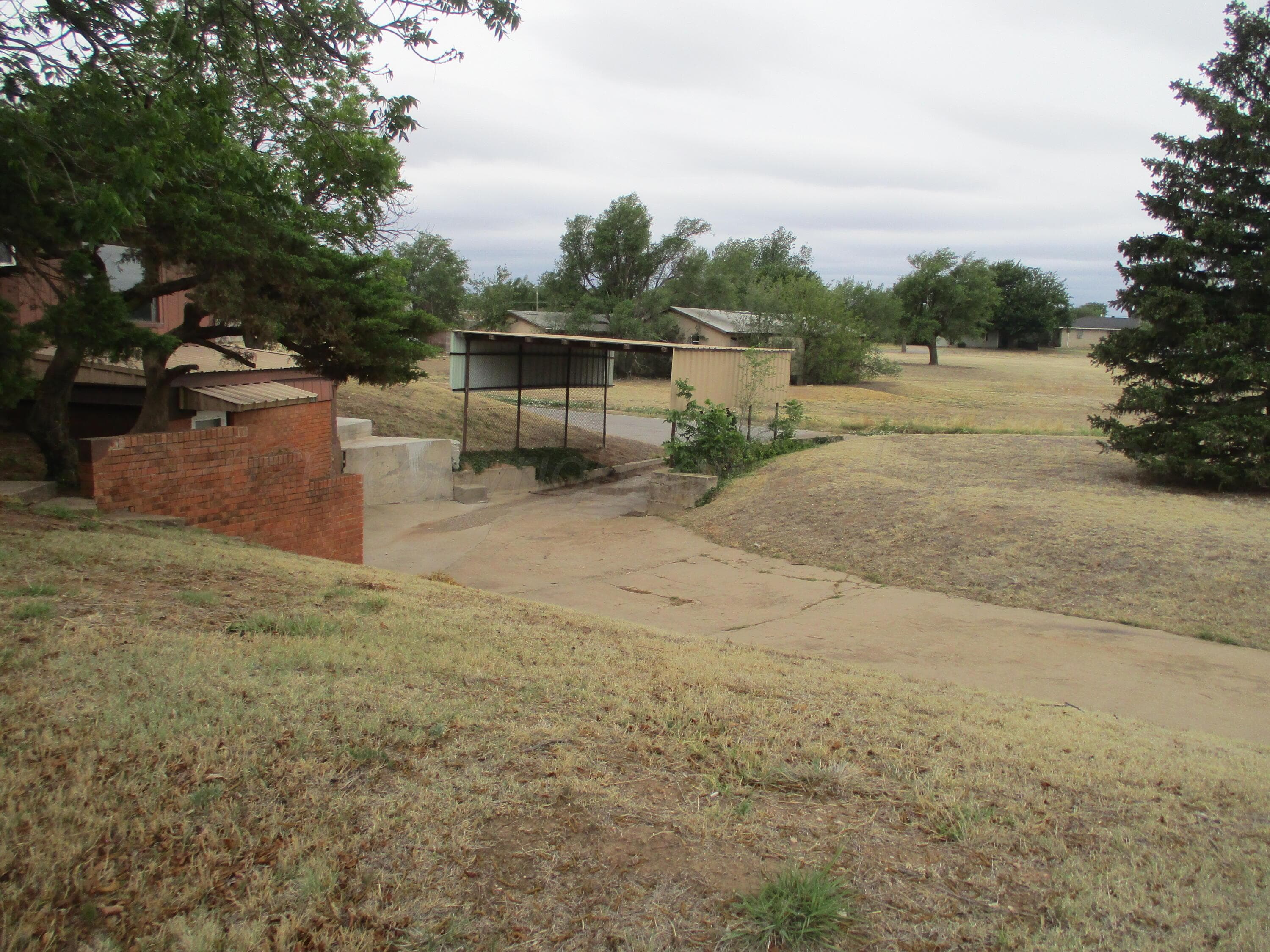 1200 E HARVESTER Avenue, Pampa, TX 79065-5016, photo 22