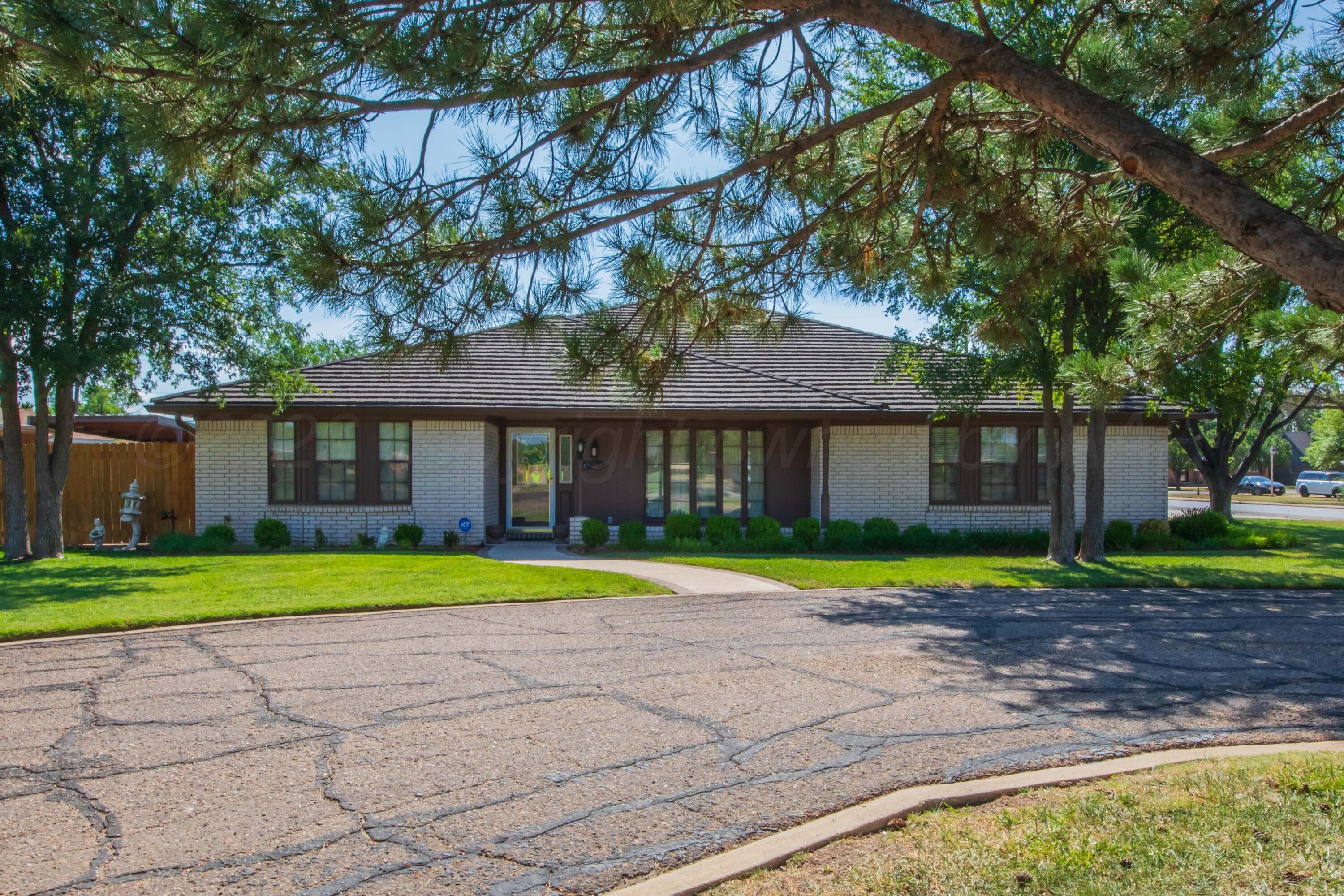2300 DUNCAN Street, Pampa, TX 79065-3039, photo 3