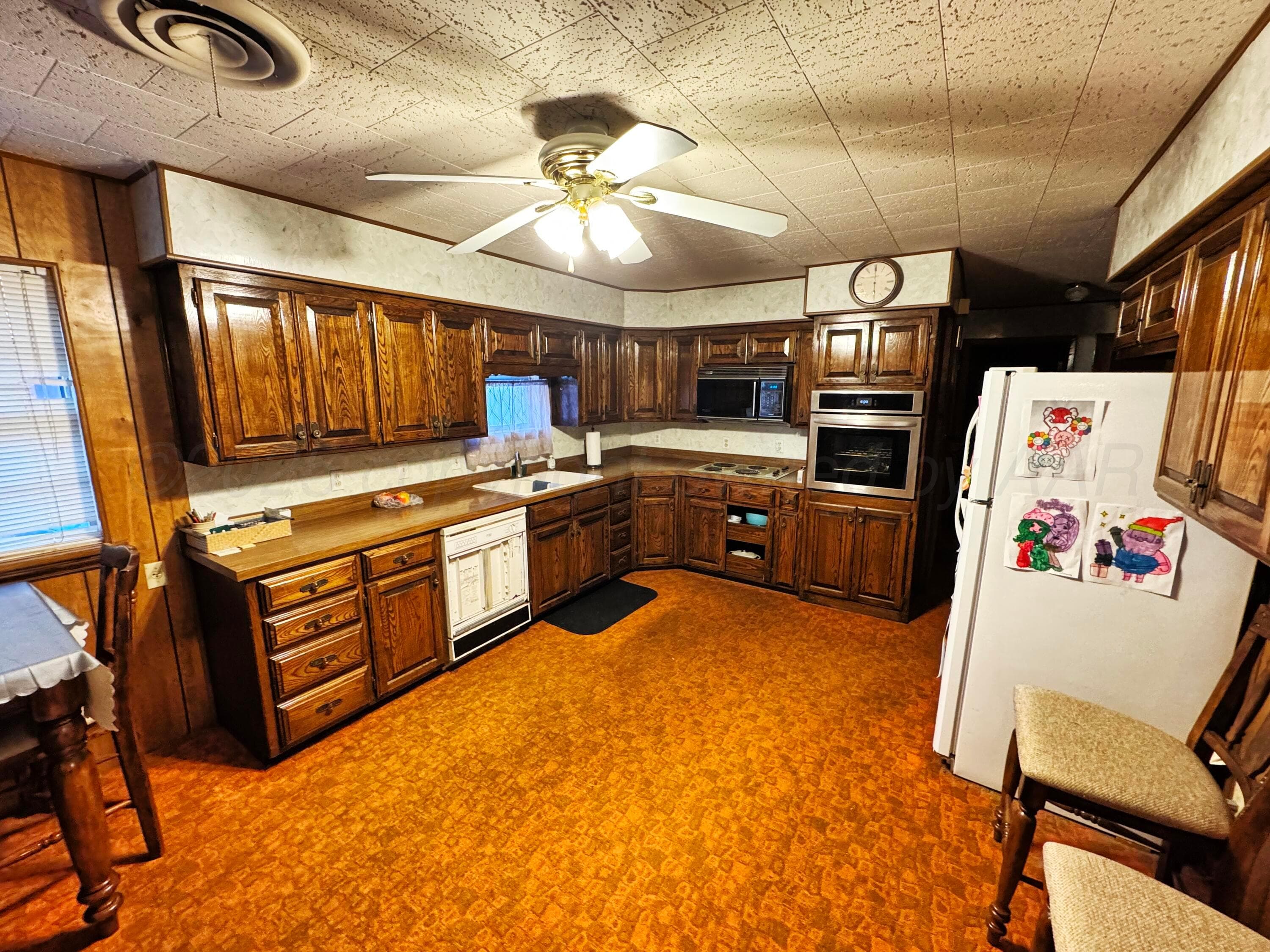 1909 Eton Drive, Perryton, TX 79070, photo 3