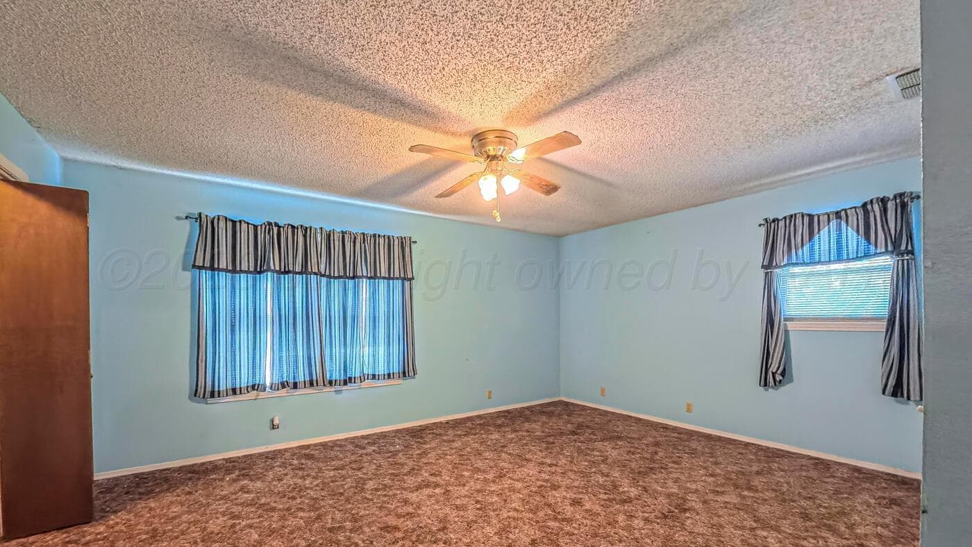 702 S Elm Avenue, Stinnett, TX 79083, photo 10