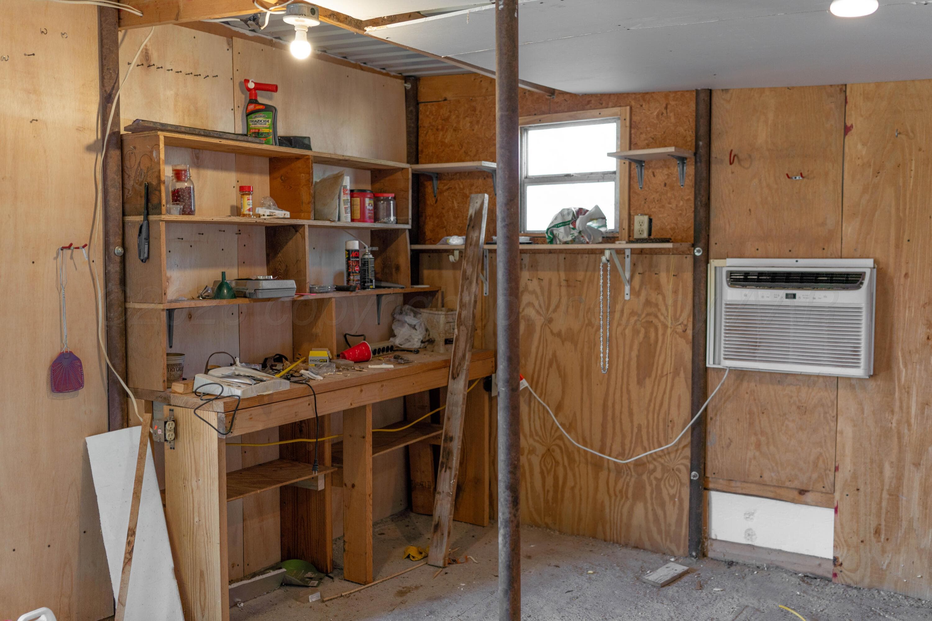 909 S Madden Street, Shamrock, TX 79079, photo 40