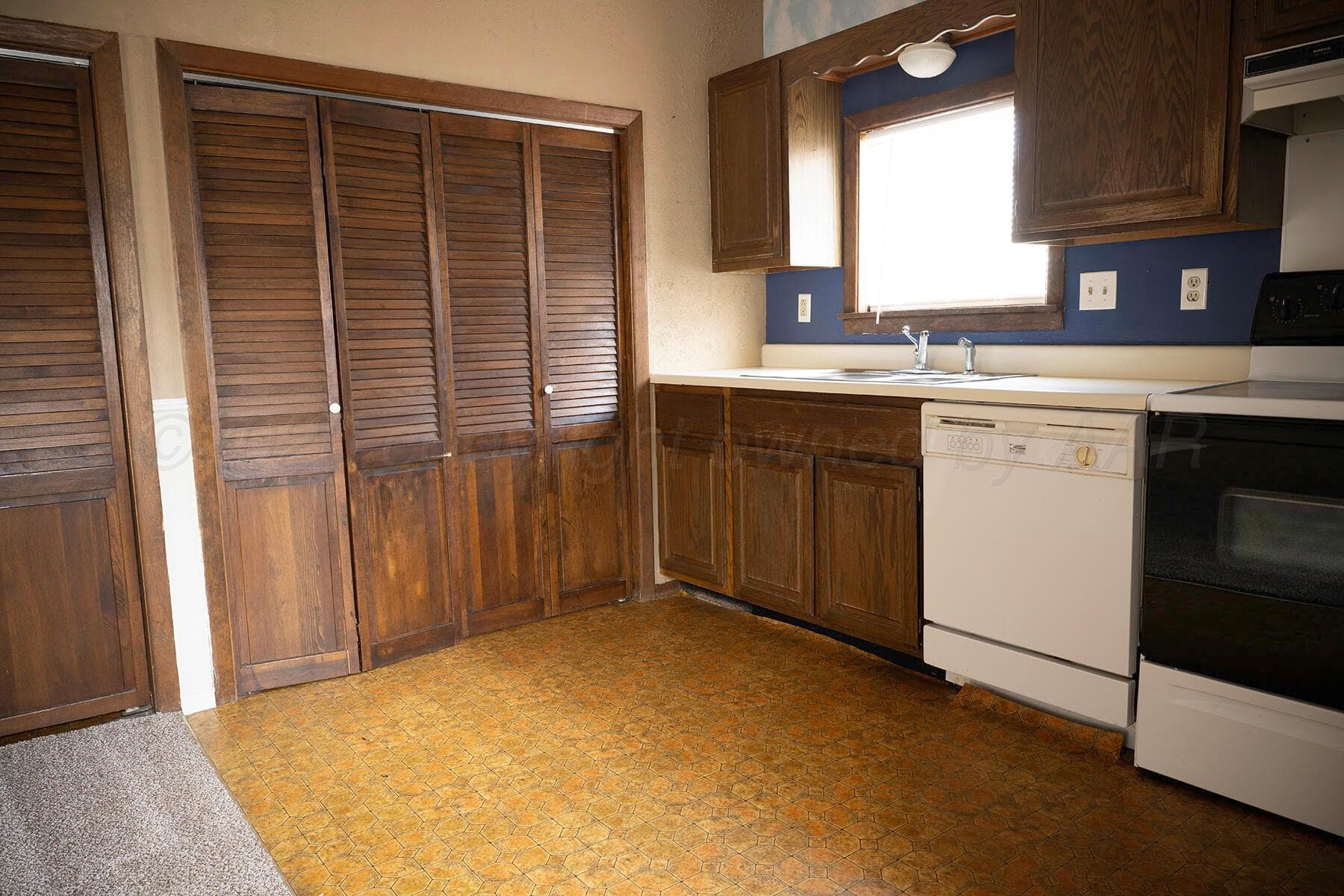 906 NE 2ND, Dumas, TX 79029-3305, photo 9