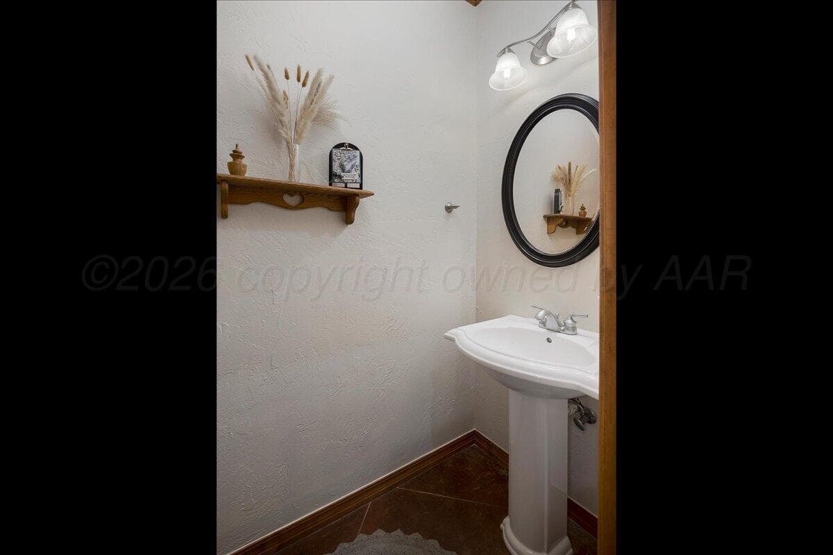 7913 PINERIDGE Drive, Amarillo, TX 79119-4945, photo 28