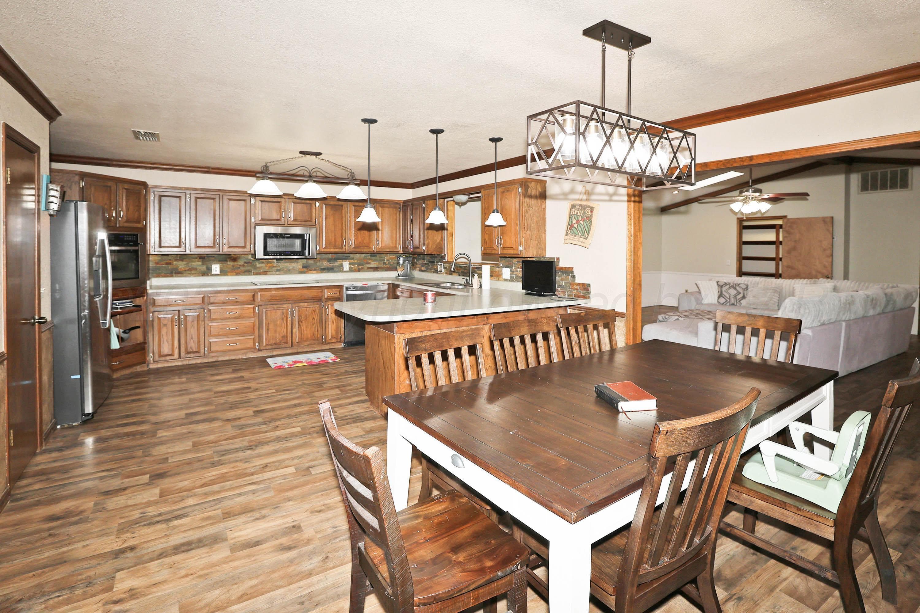 1005 Bennett Drive, Dumas, TX 79029, photo 9