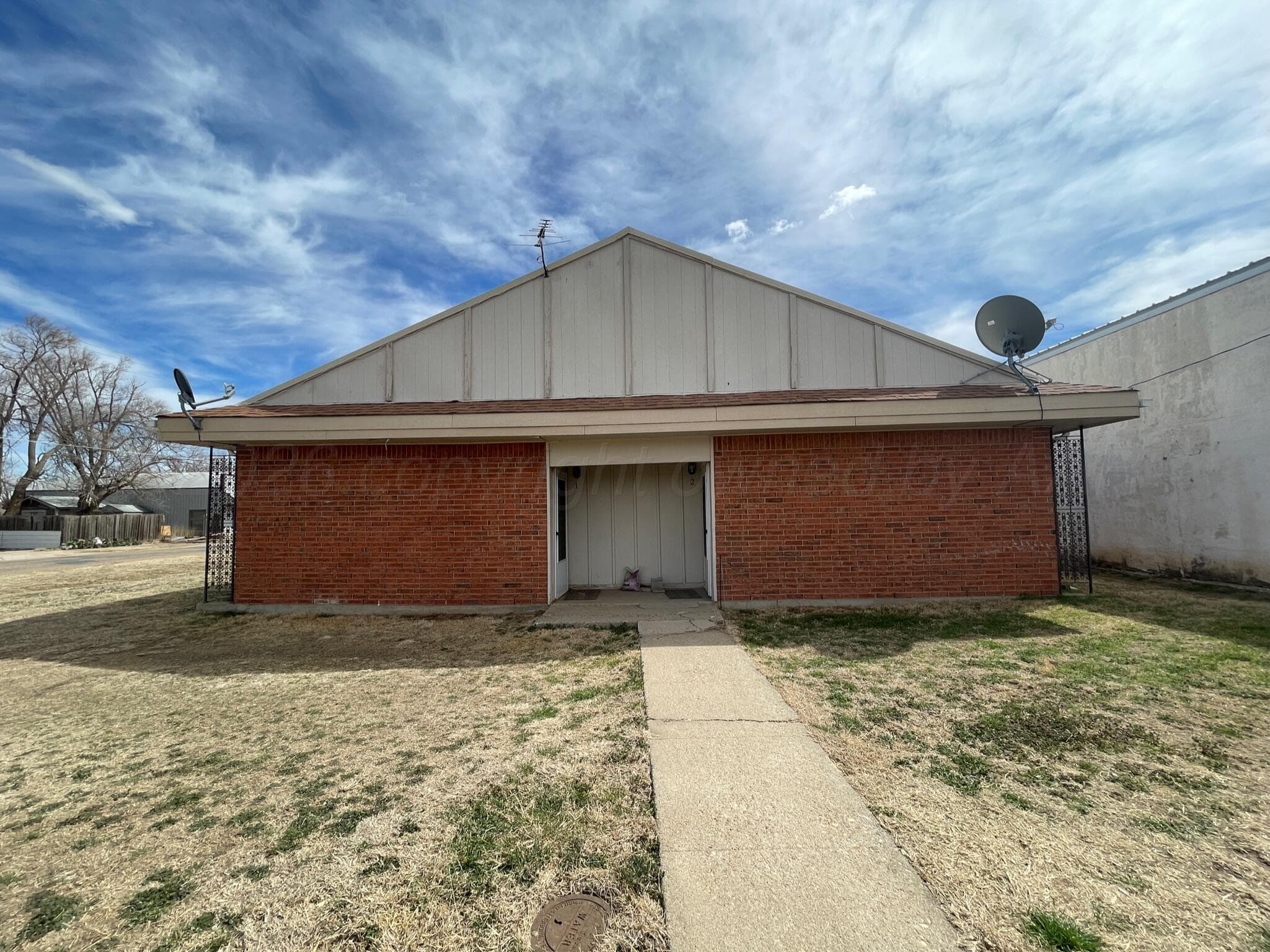 110 BROADWAY Avenue, Groom, TX 79039-1811