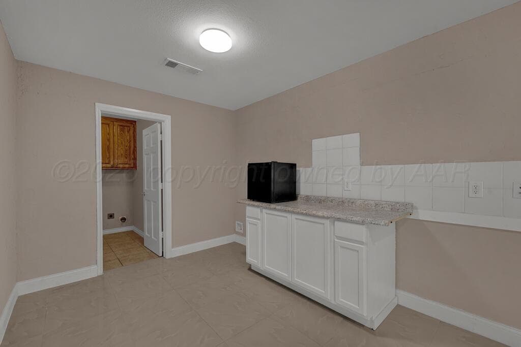 244 N Kingwood Street, Hereford, TX 79045, photo 9