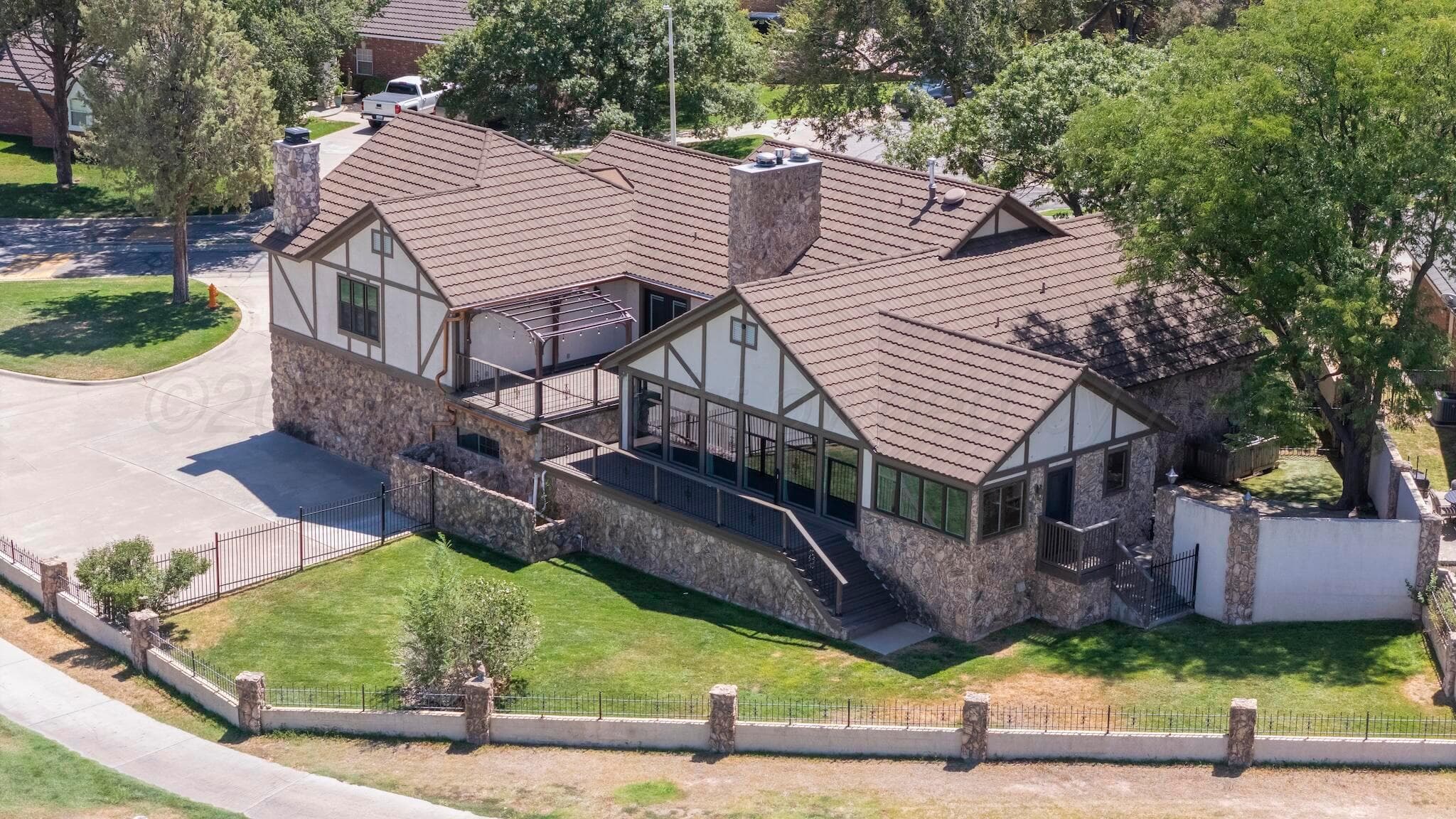 9 COUNTRY CLUB Drive, Amarillo, TX 79124