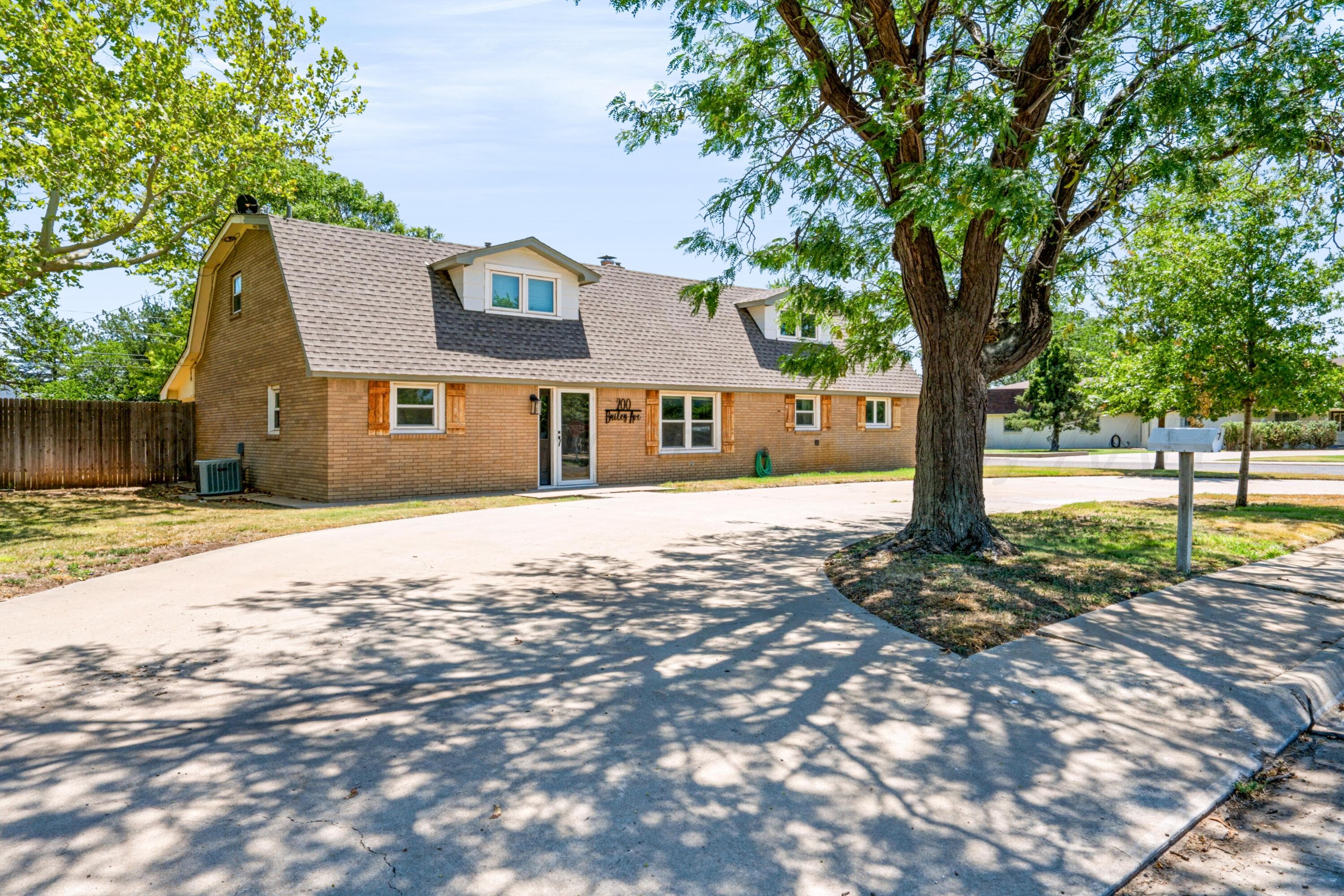 200 Bailey Avenue, Dumas, TX 79029, photo 2