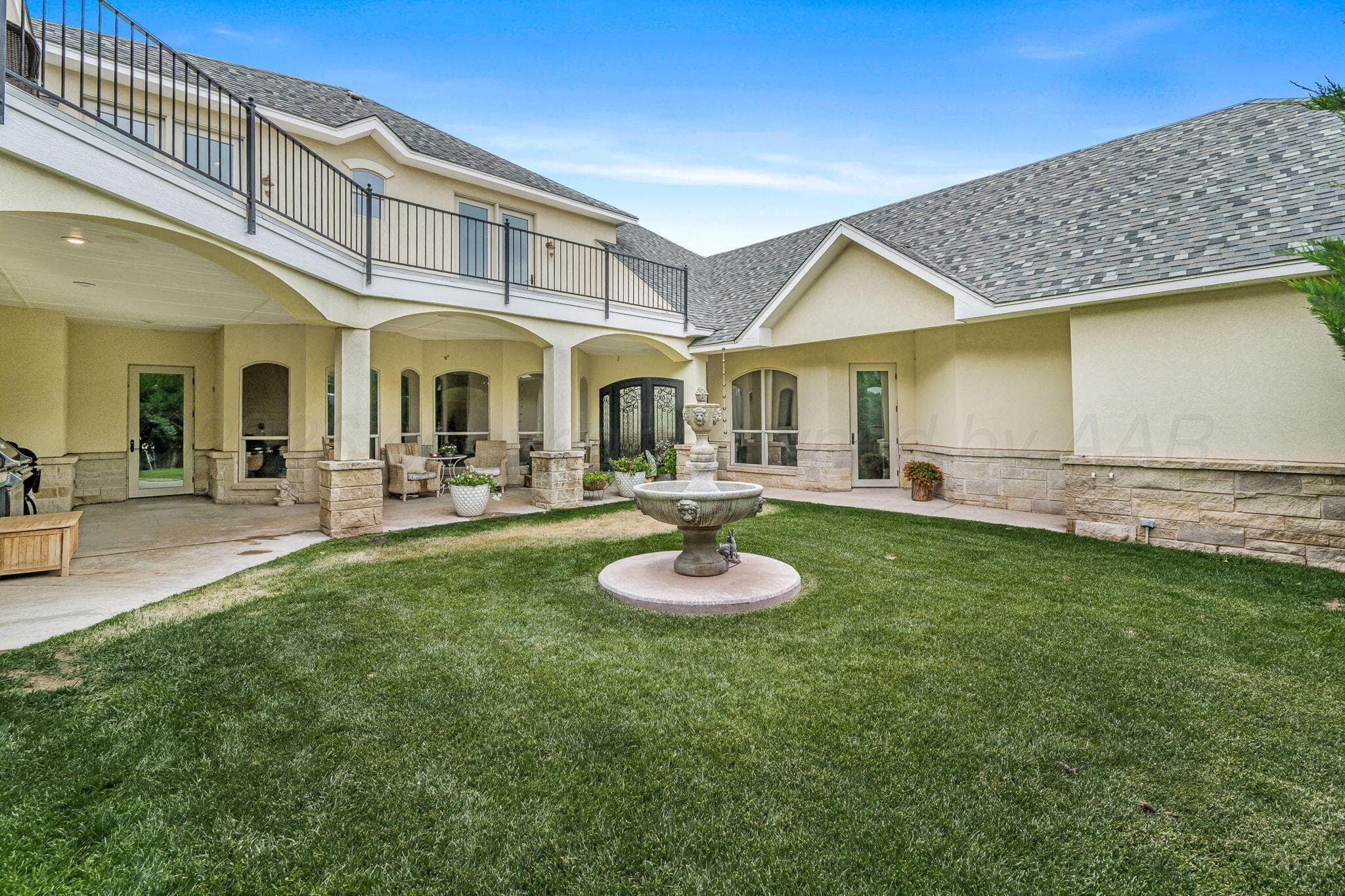 3 PRESTWICK Lane, Amarillo, TX 79124-4940