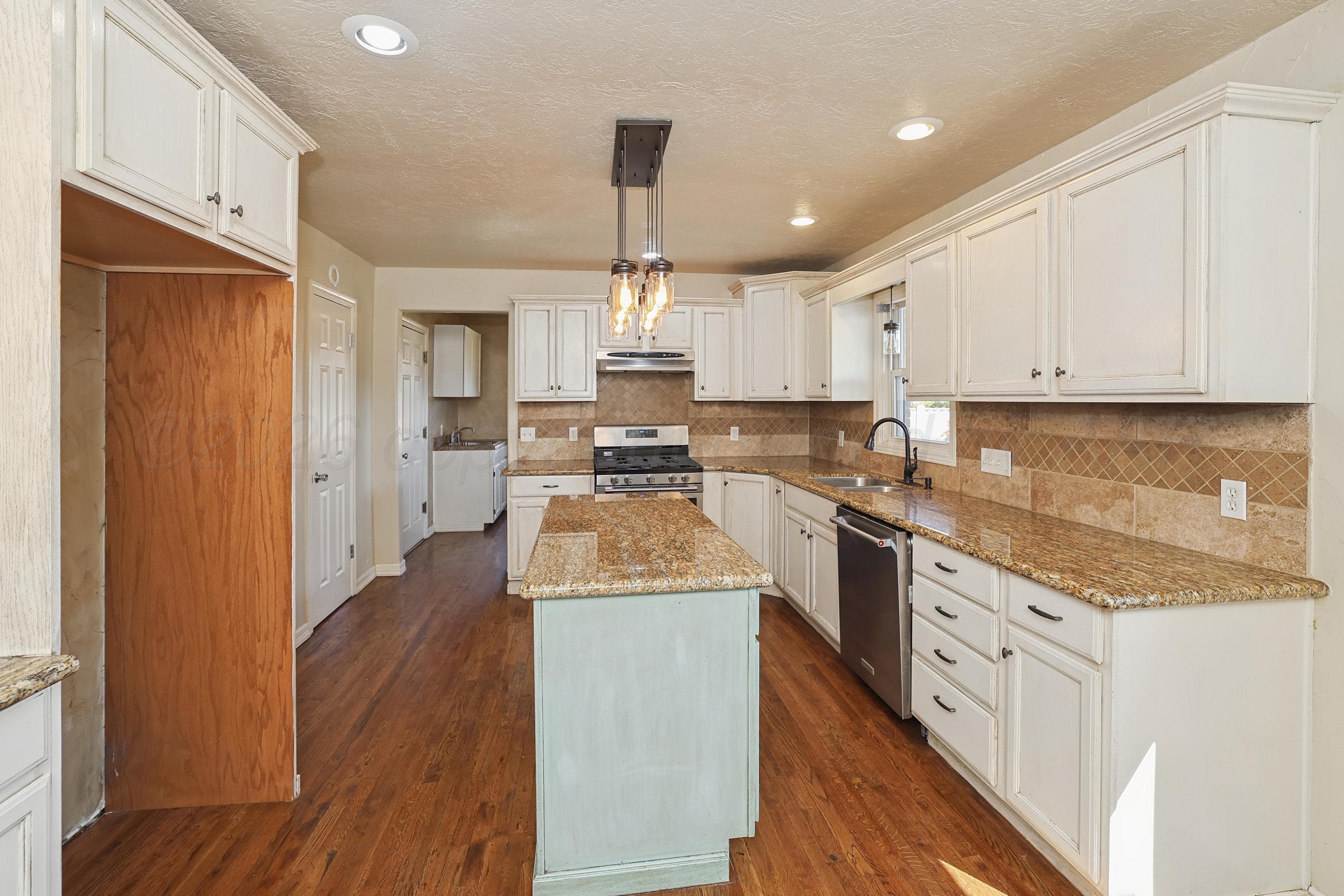 602 N Main Street, Stratford, TX 79084, photo 8