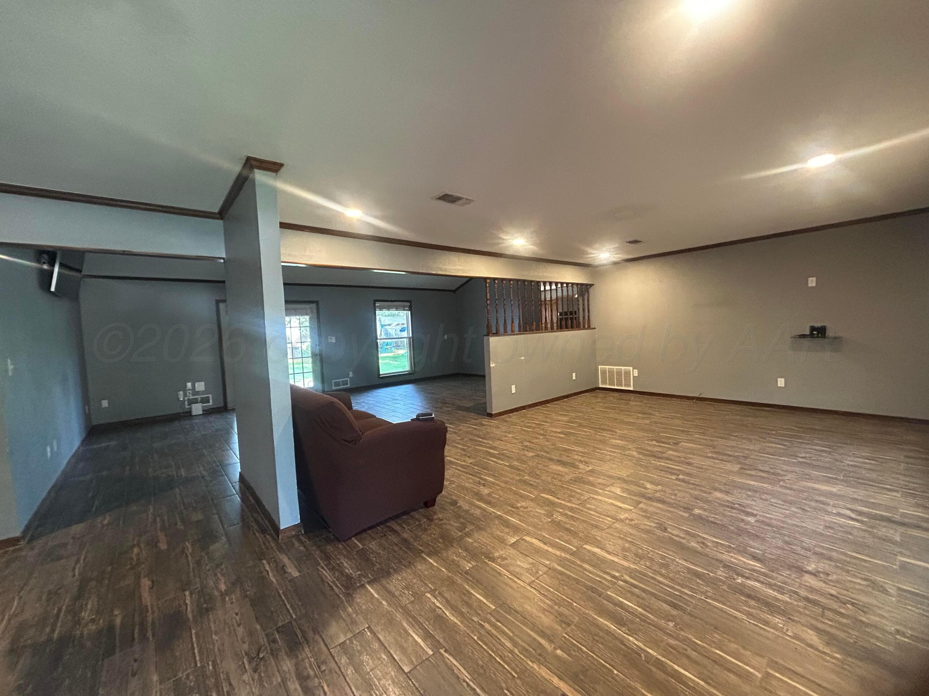 1205 N Chestnut Street, Stratford, TX 79084, photo 4