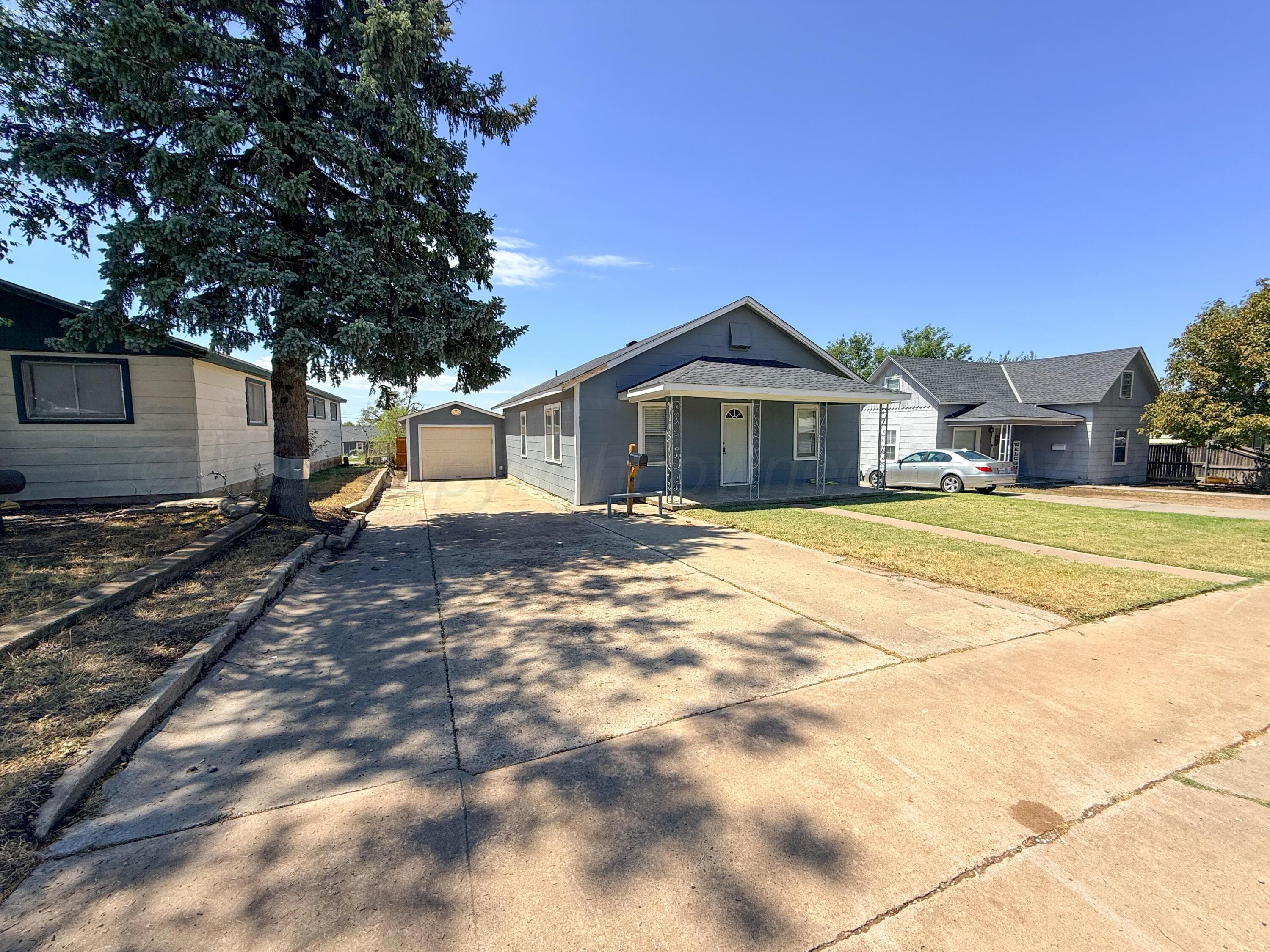 629 N SLOAN Street, Pampa, TX 79065-4831, photo 3