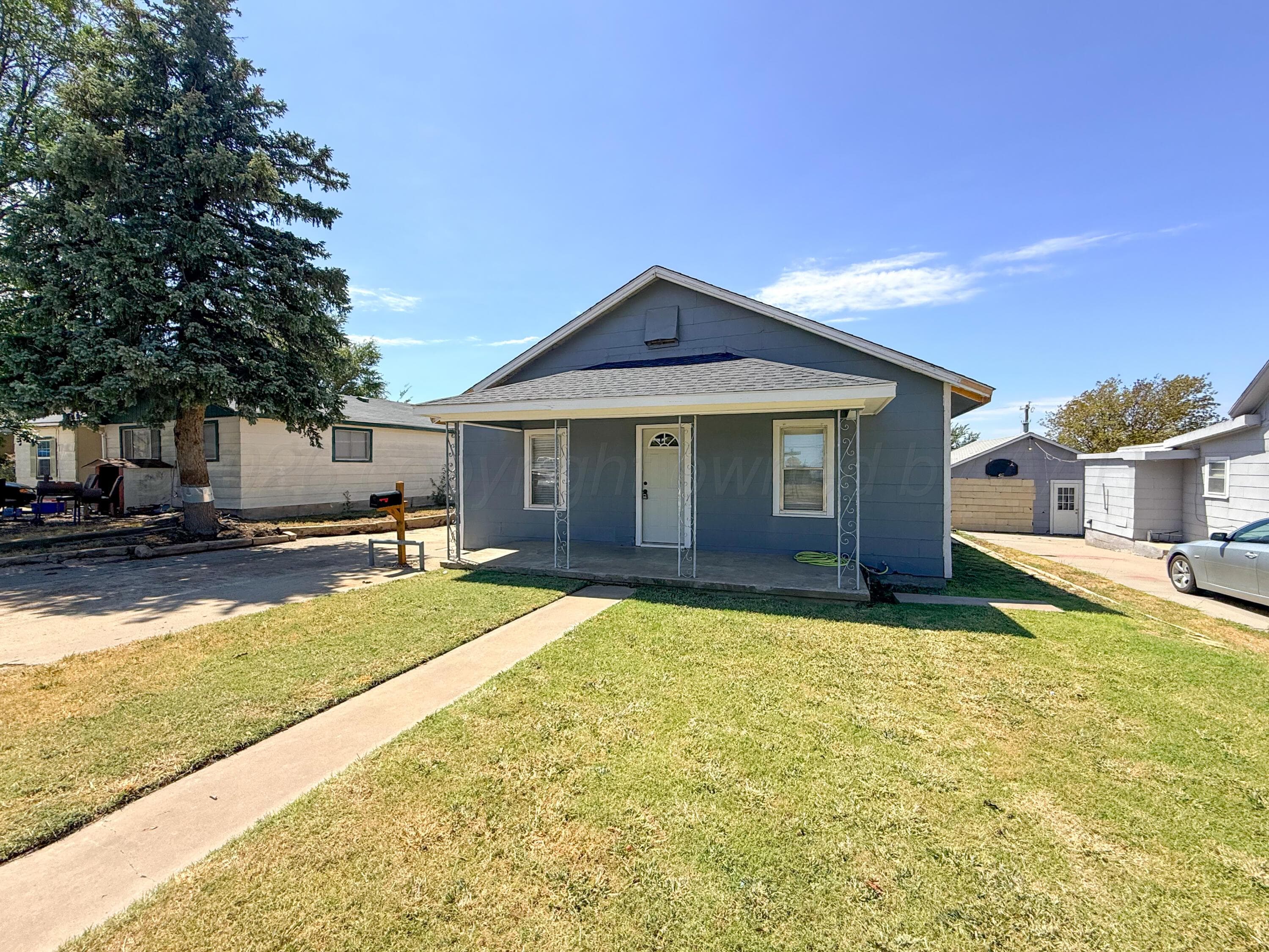 629 N SLOAN Street, Pampa, TX 79065-4831, photo 7