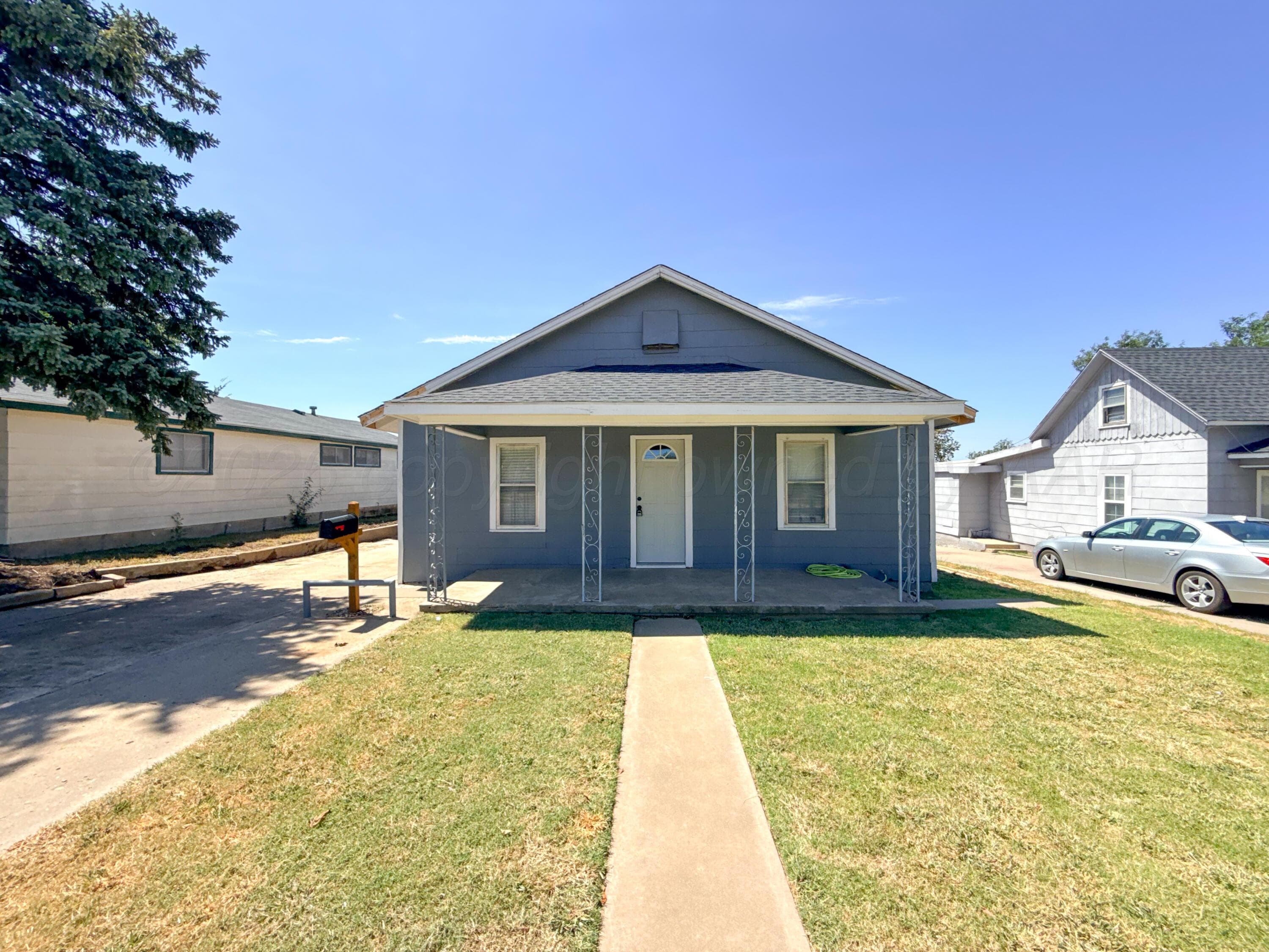 629 N SLOAN Street, Pampa, TX 79065-4831, photo 8