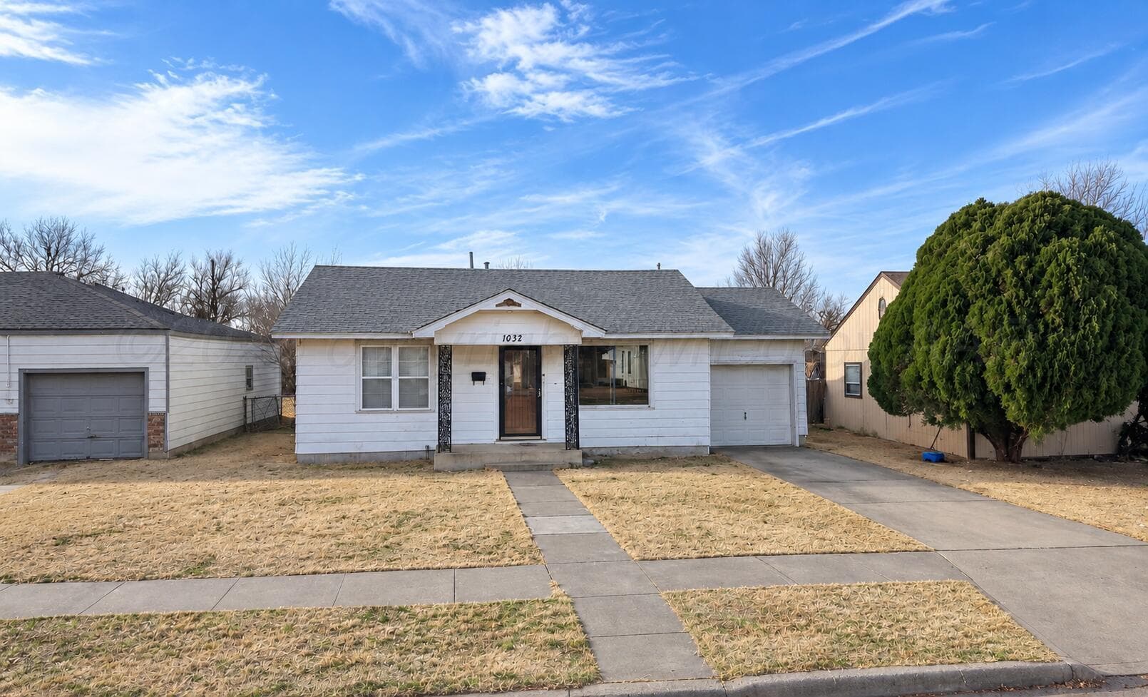 1032 S WELLS Street, Pampa, TX 79065-6846, photo 3