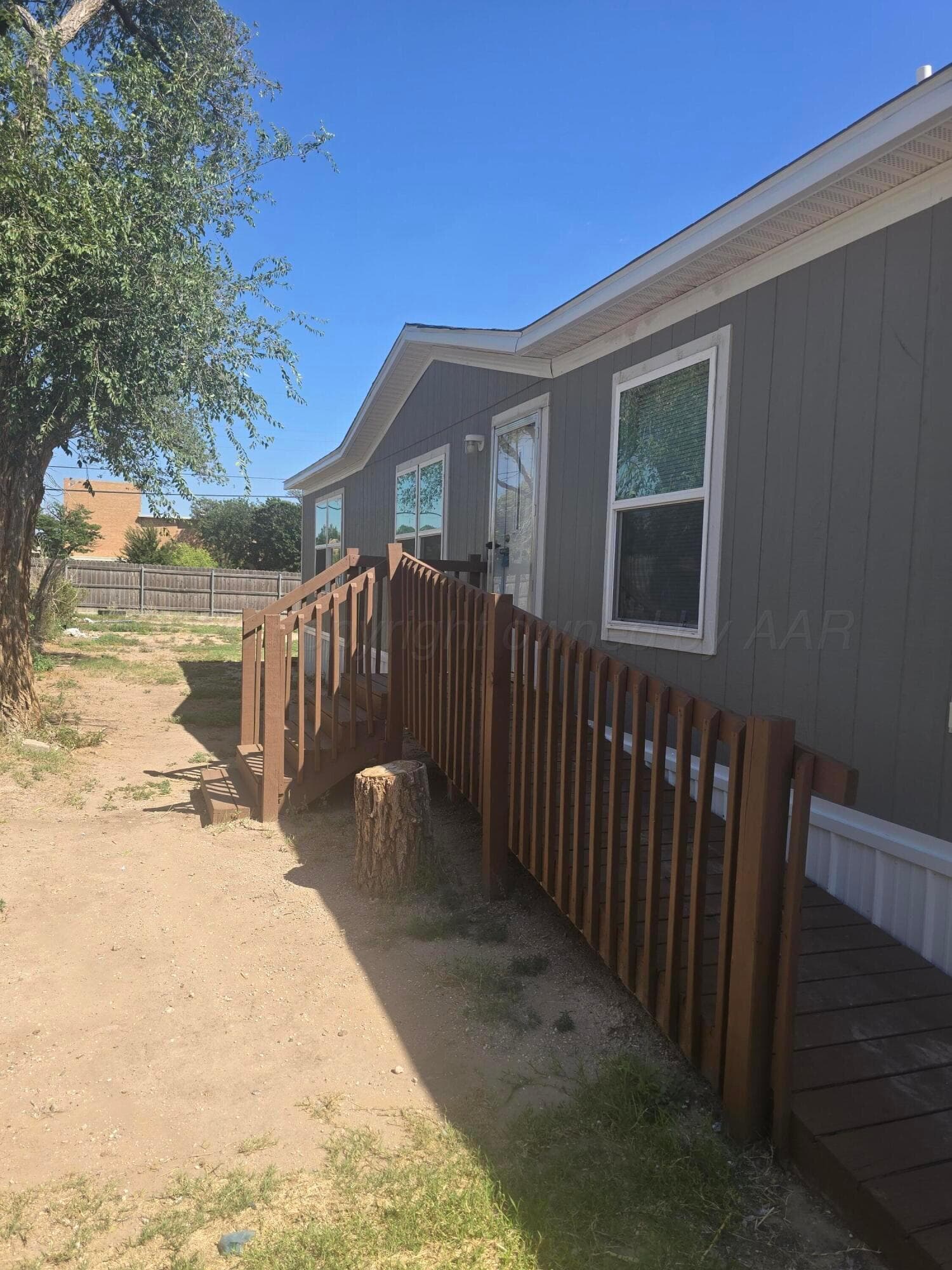 1402 N JOHNSON Street, Amarillo, TX 79107-3924