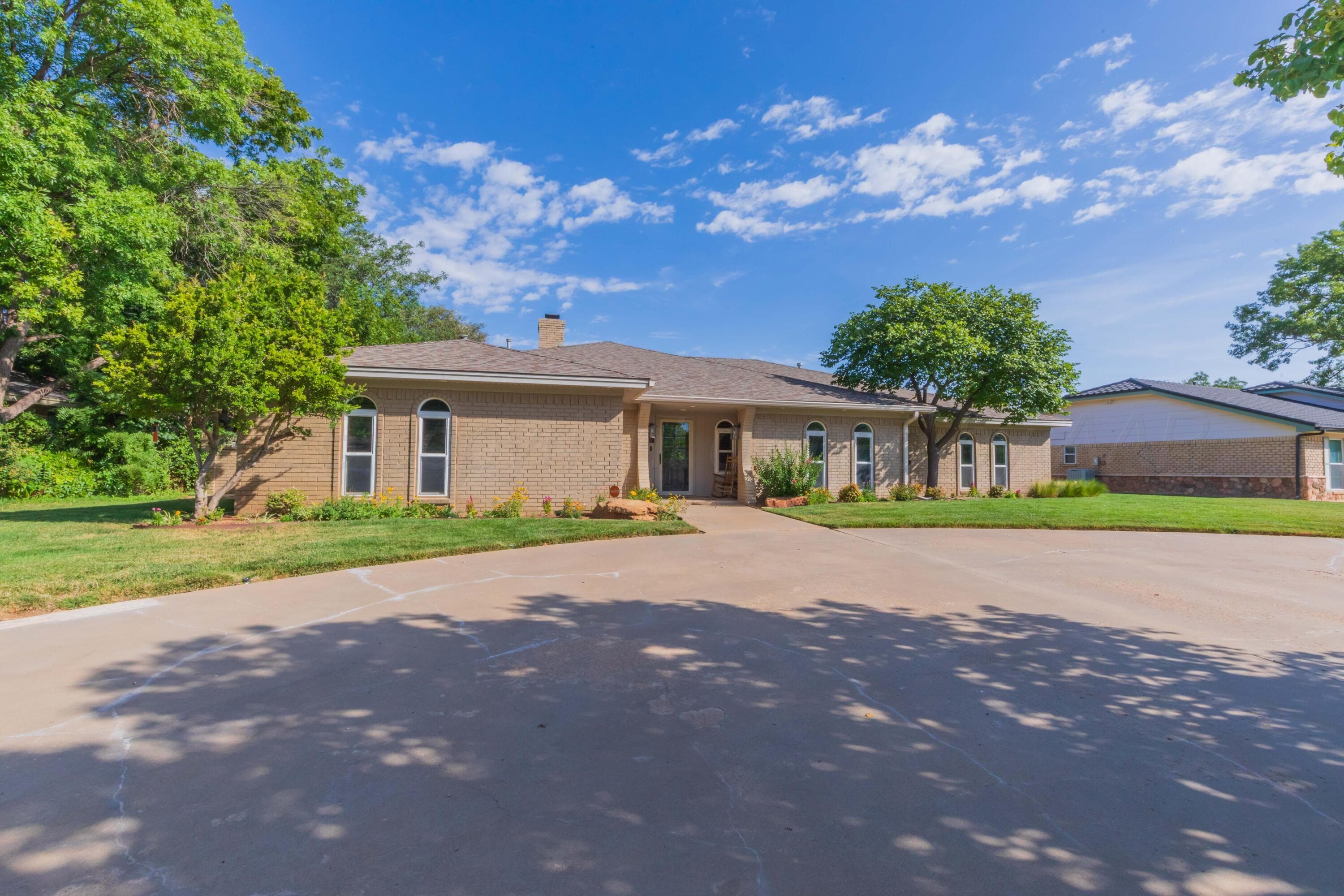 6602 Roxton Drive, Amarillo, TX 79109-5040, photo 2