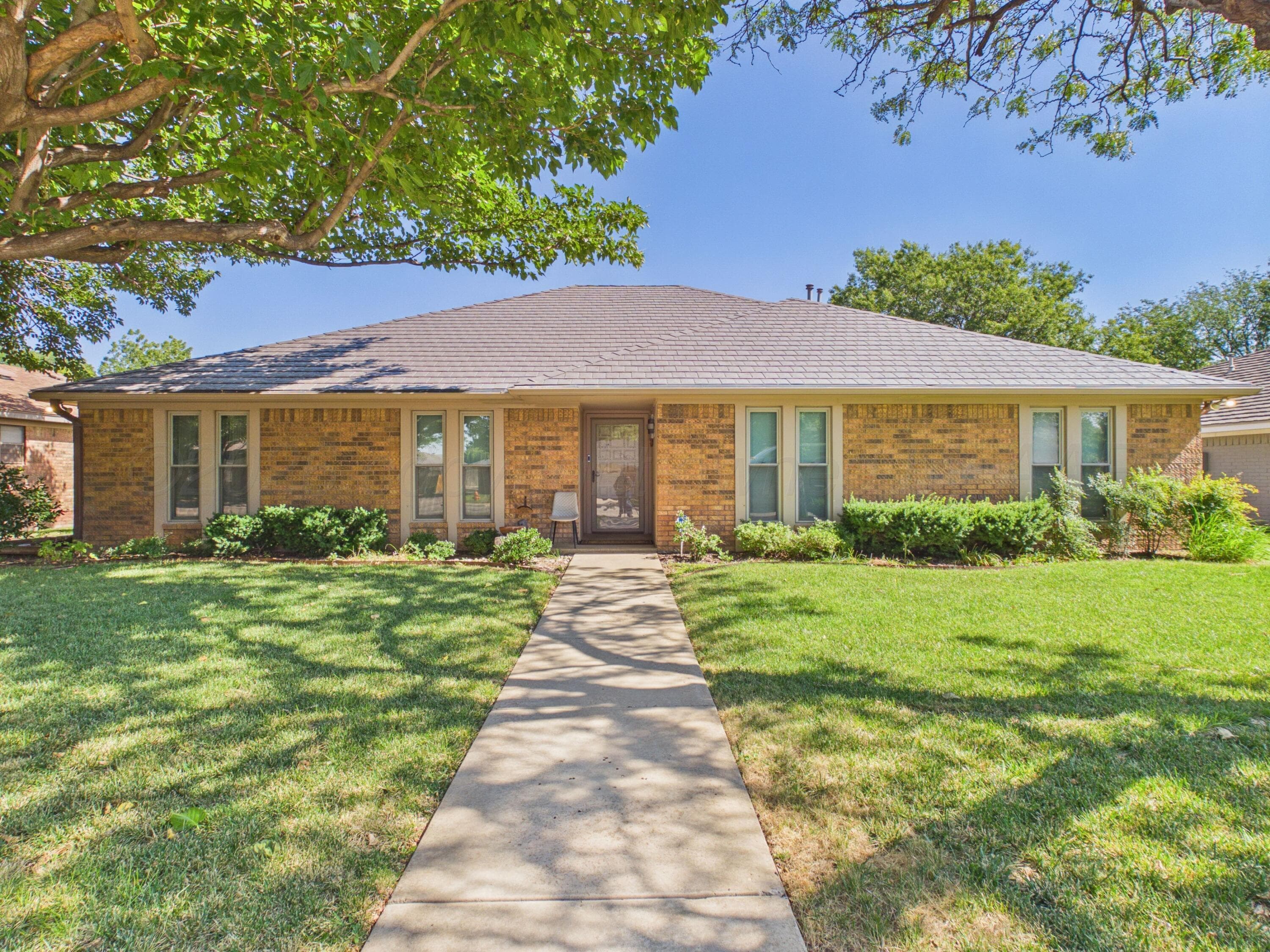 6810 MONTAGUE Drive, Amarillo, TX 79109-5048