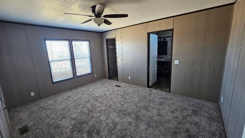 1042 S WILCOX Street, Pampa, TX 79065-8039, photo 5