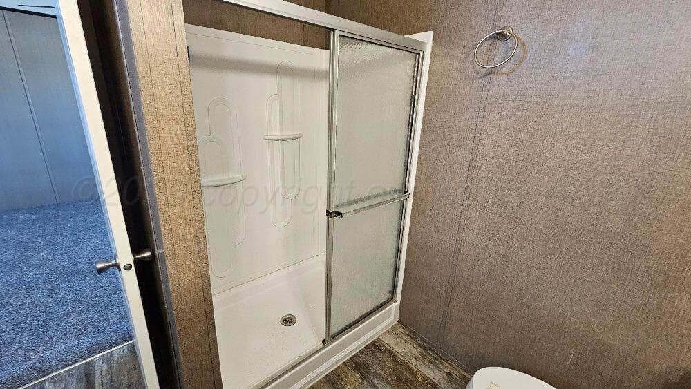 1042 S WILCOX Street, Pampa, TX 79065-8039, photo 8