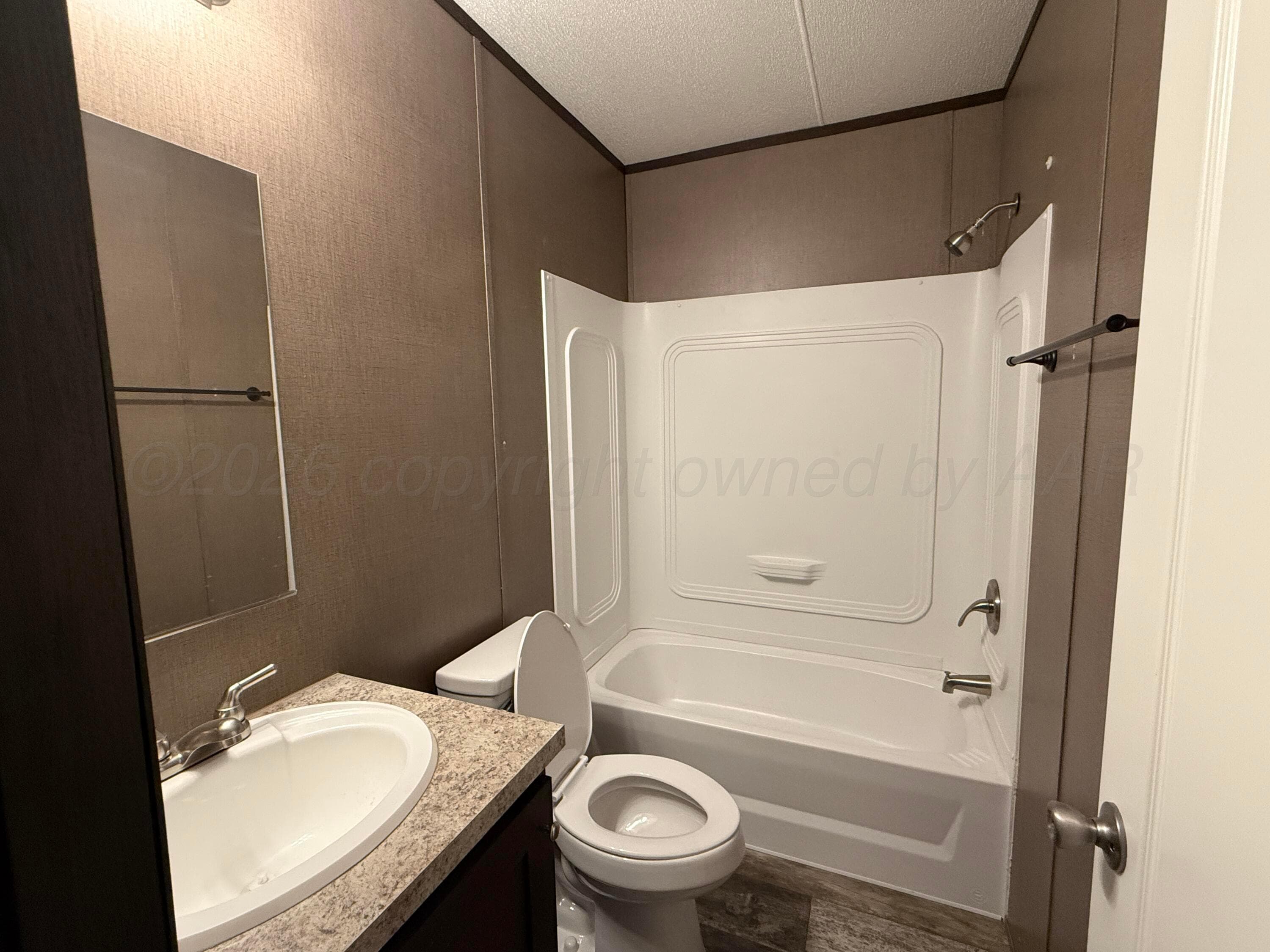 1042 S WILCOX Street, Pampa, TX 79065-8039, photo 11