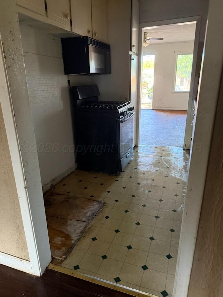 710 S Robey Avenue, Fritch, TX 79036, photo 16