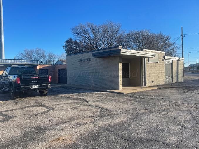 2414 Line Avenue, Amarillo, TX 79106, photo 3