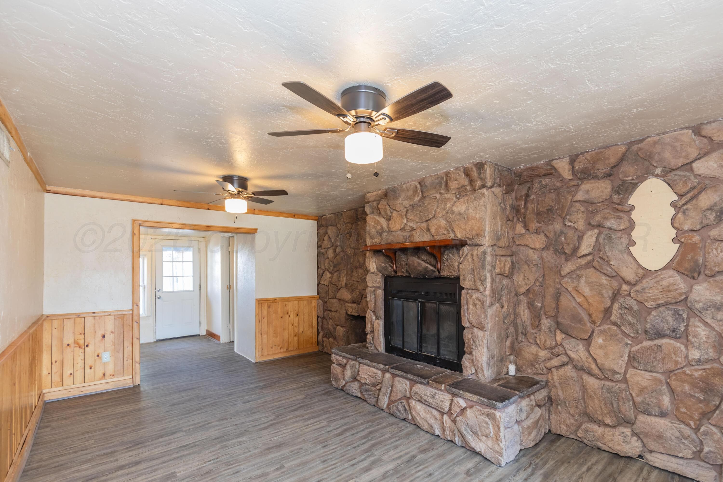 1044 W CINDERELLA Drive, Pampa, TX 79065-2709, photo 9