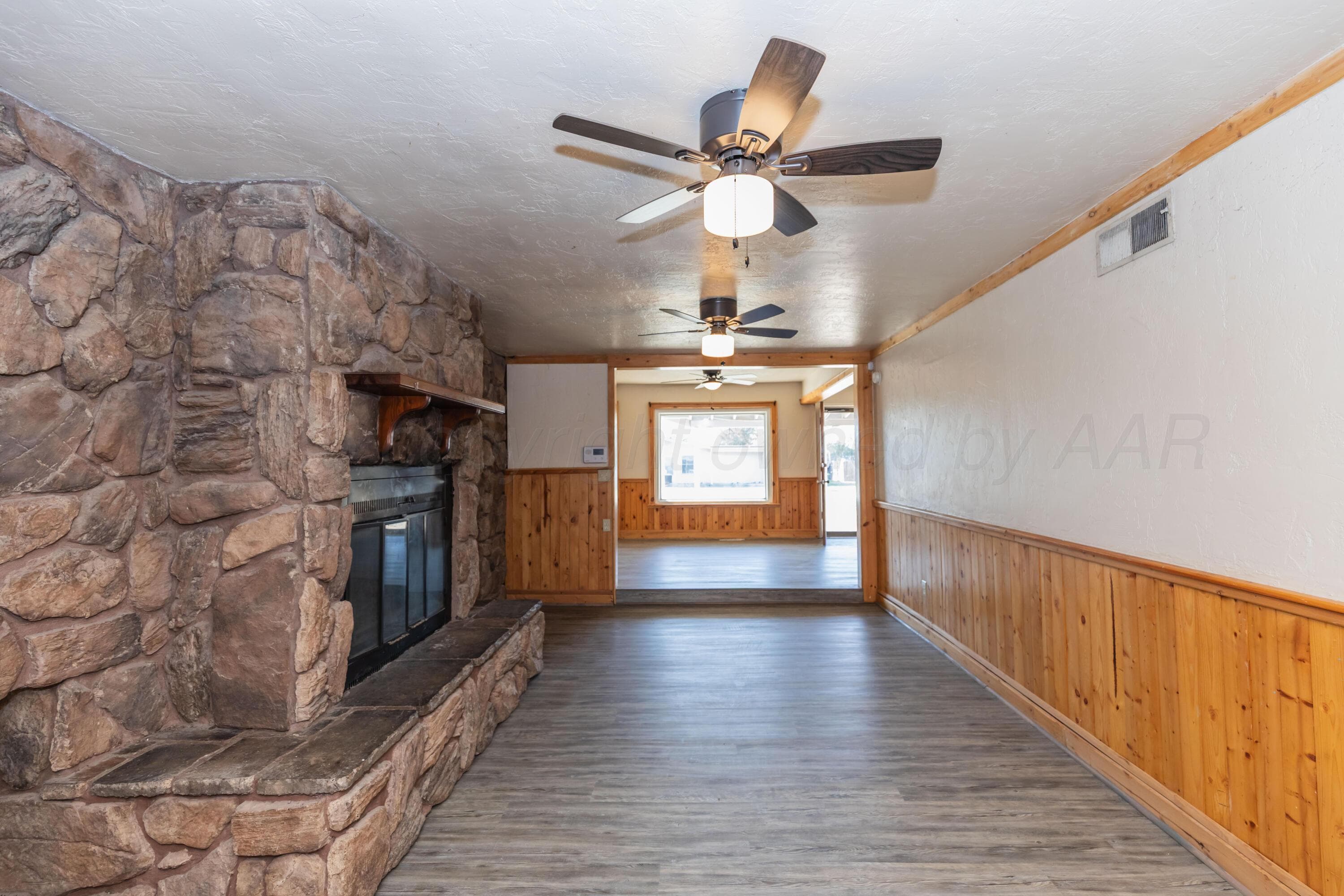1044 W CINDERELLA Drive, Pampa, TX 79065-2709, photo 11