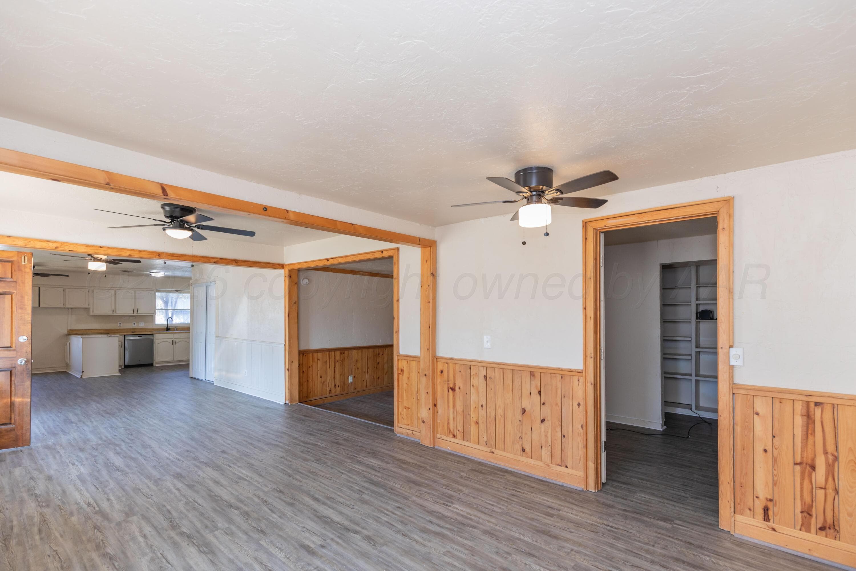 1044 W CINDERELLA Drive, Pampa, TX 79065-2709, photo 7