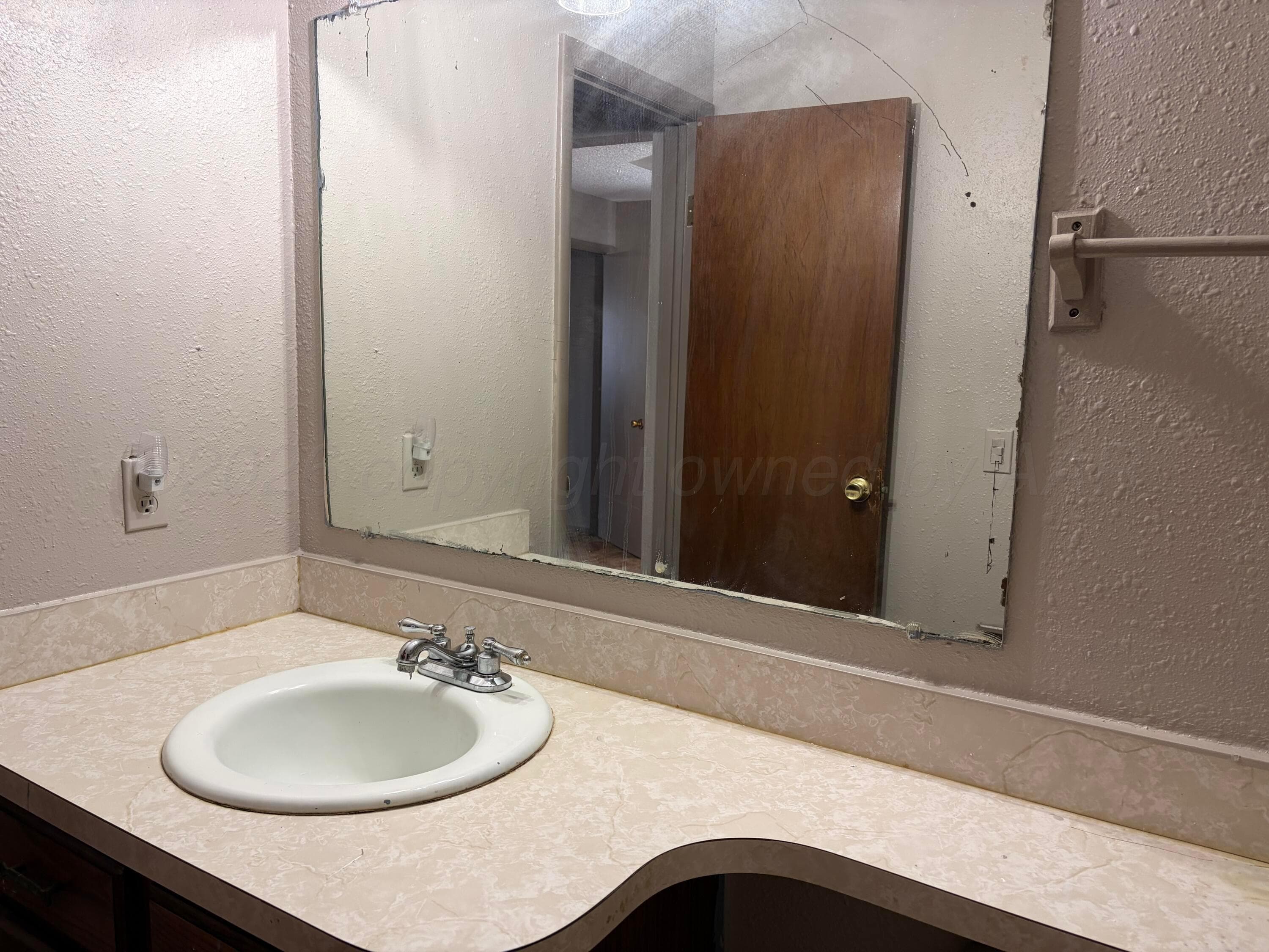 718 Deahl Street, Borger, TX 79007, photo 7
