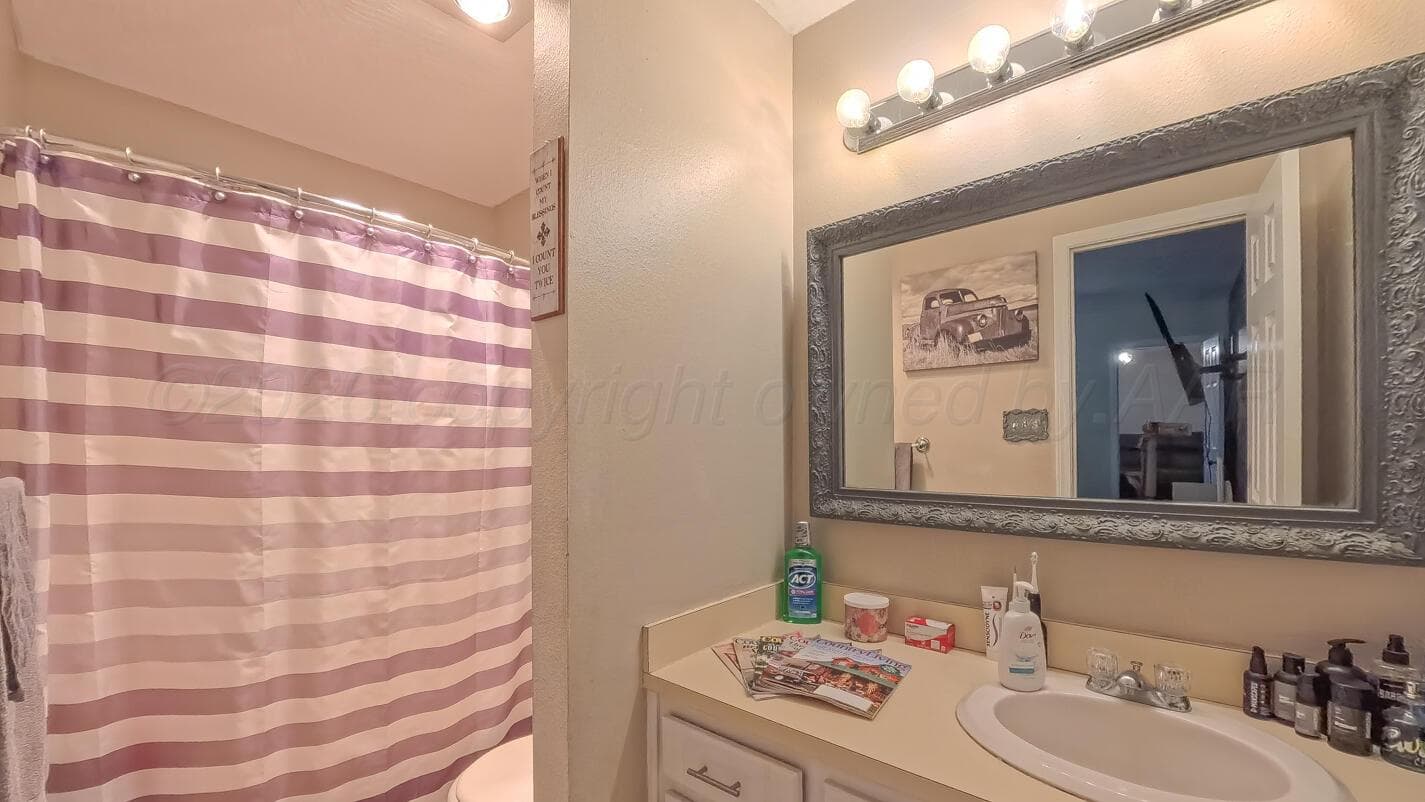 128 Willowick Street, Borger, TX 79007, photo 13