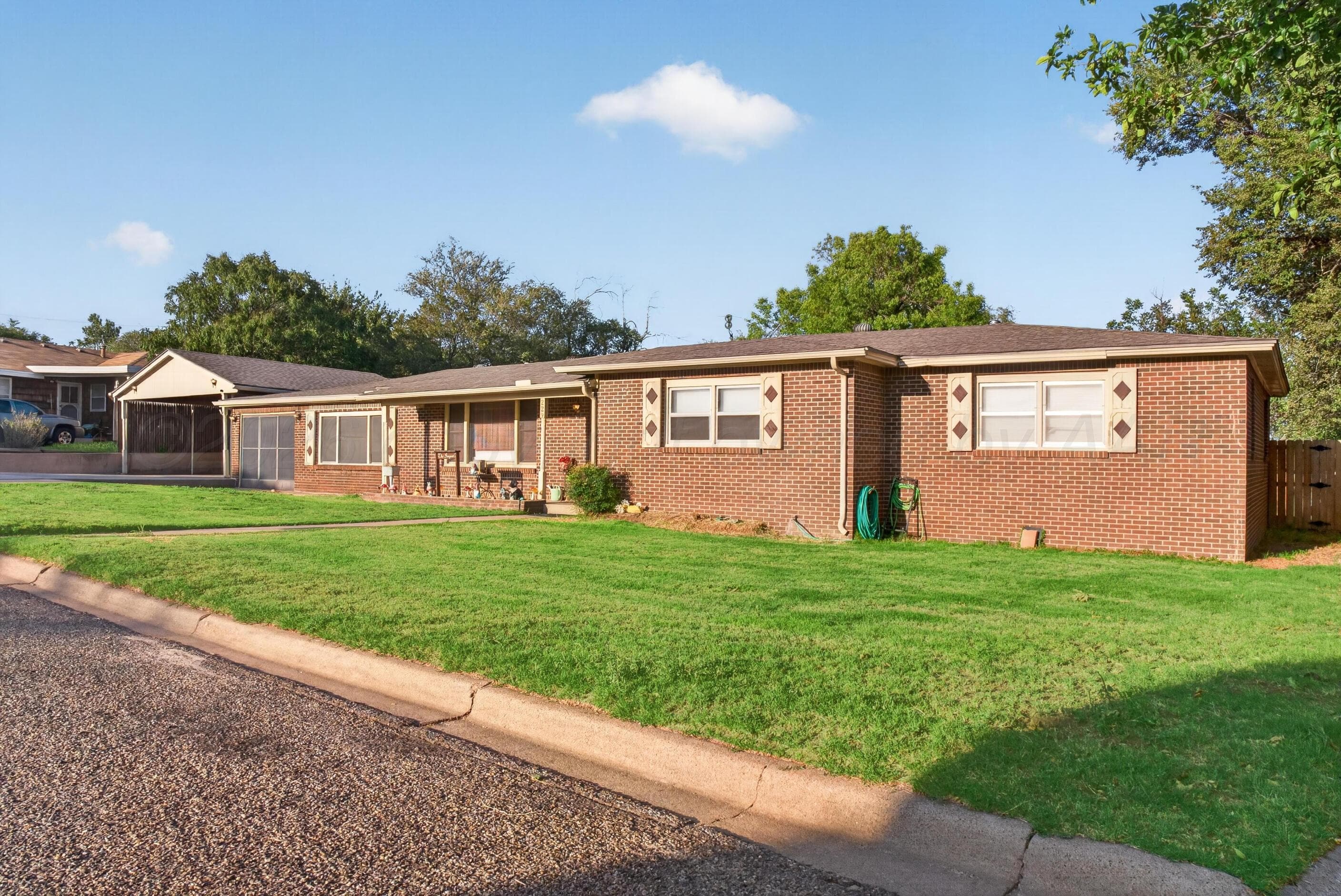 229 Garrett Street, Borger, TX 79007, photo 2