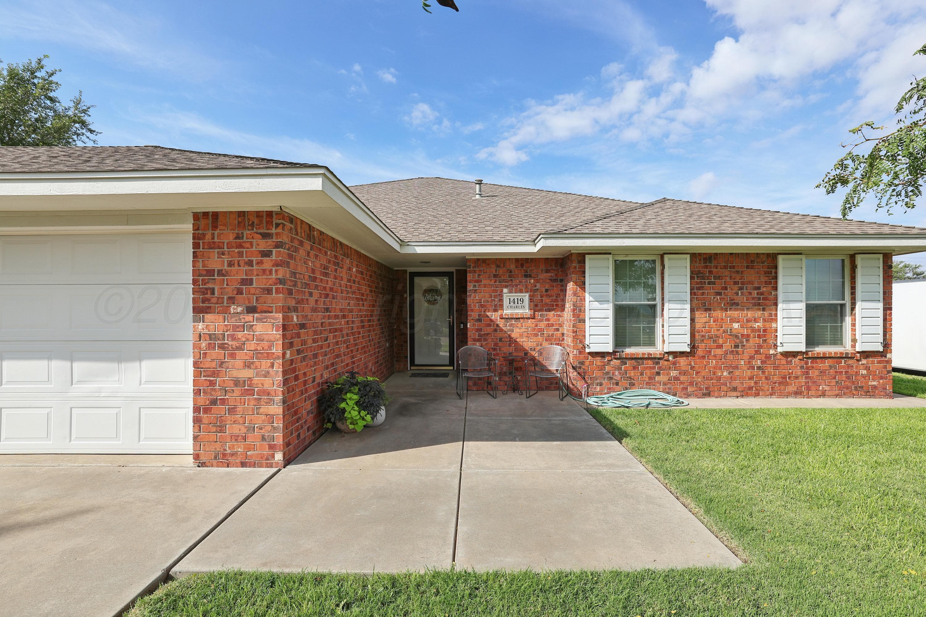 1419 Charles Avenue, Panhandle, TX 79068-9812