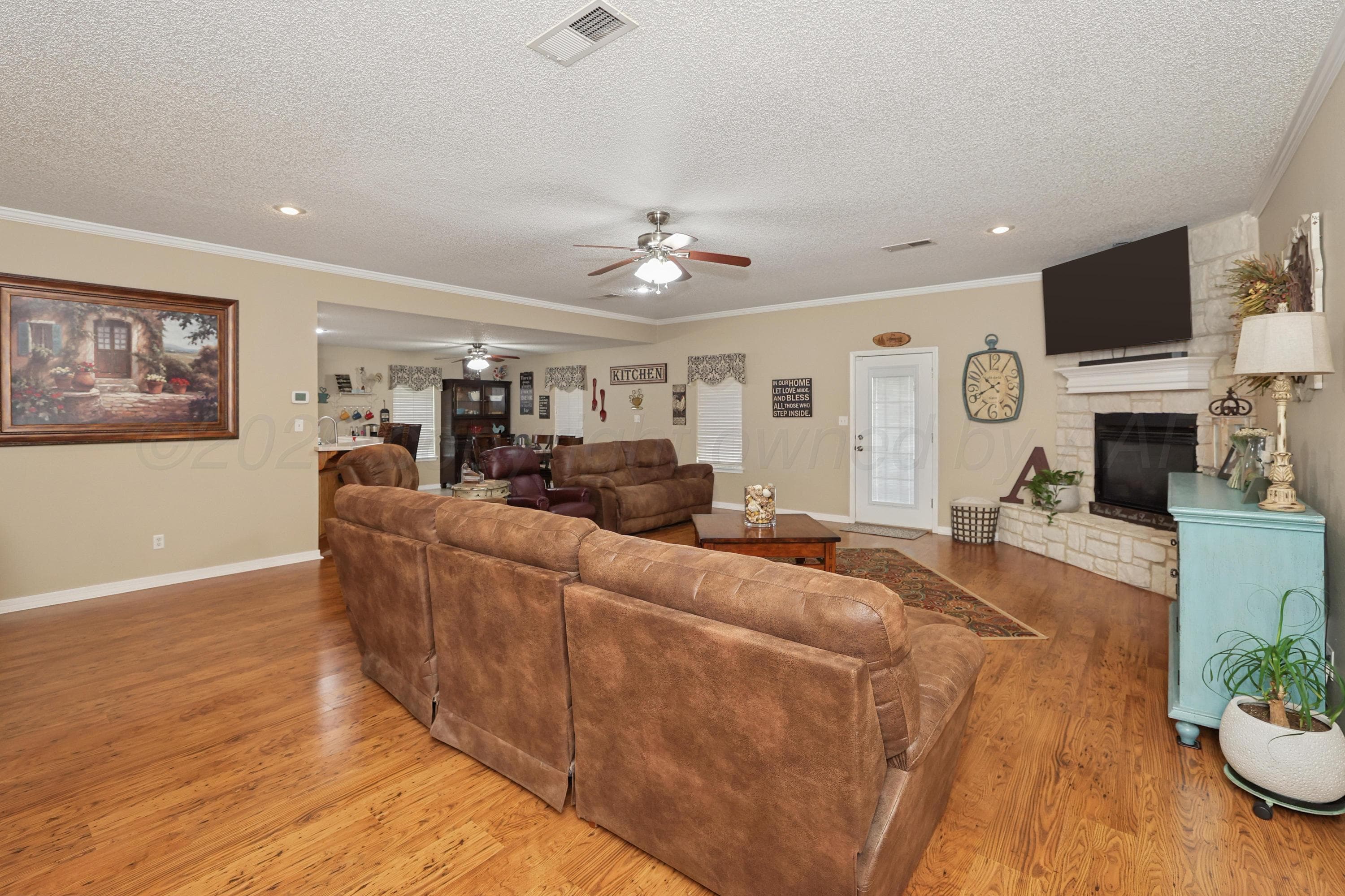 1419 Charles Avenue, Panhandle, TX 79068-9812, photo 4