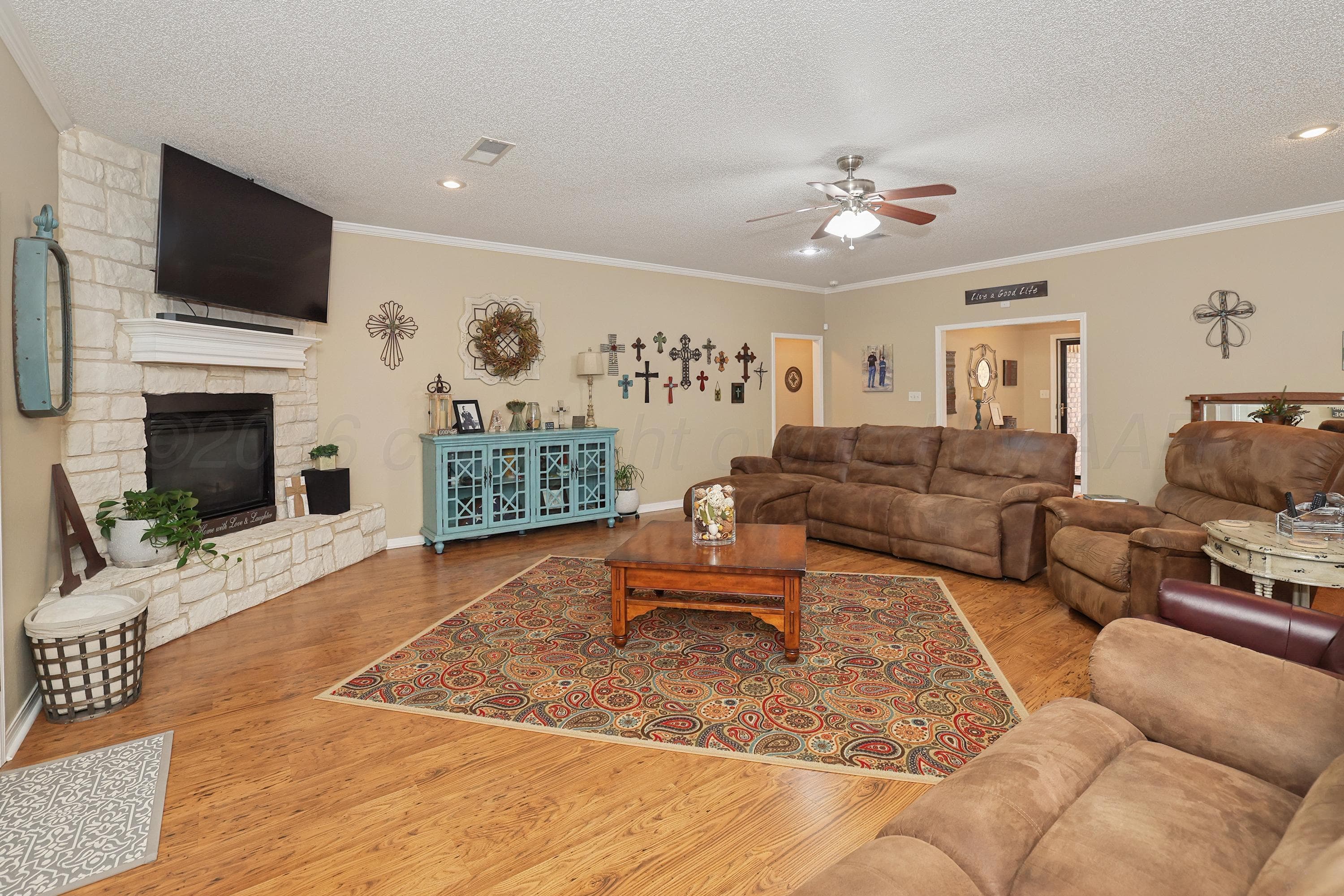 1419 Charles Avenue, Panhandle, TX 79068-9812, photo 3