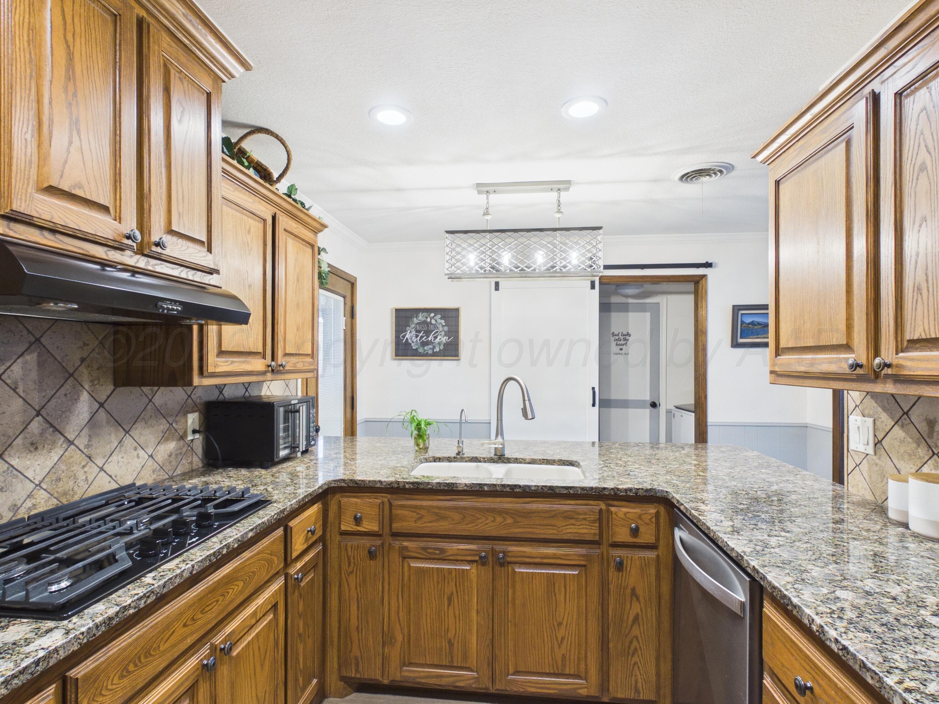 503 BRADLEY Lane, Dumas, TX 79029-3132, photo 12