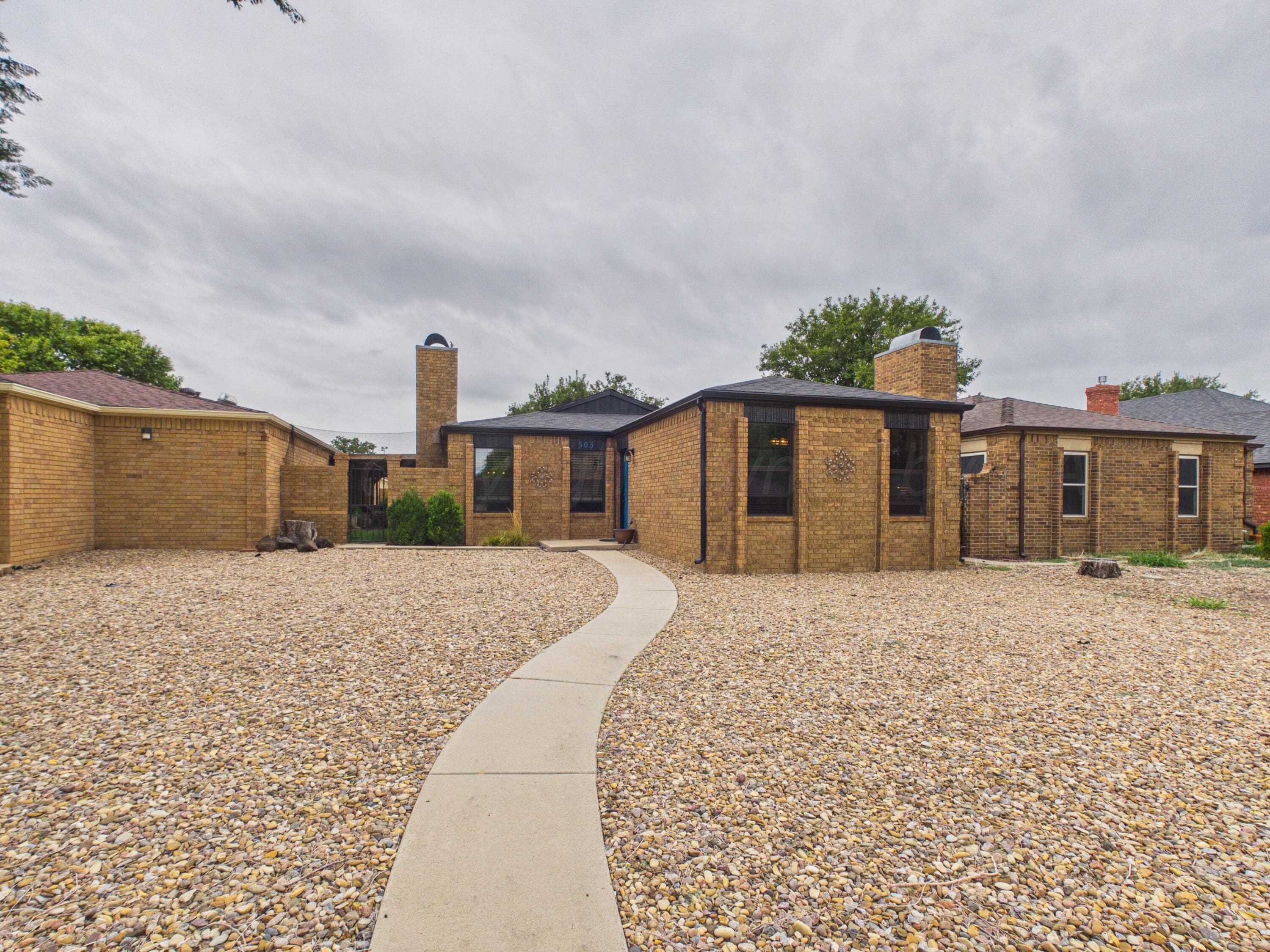 503 BRADLEY Lane, Dumas, TX 79029-3132