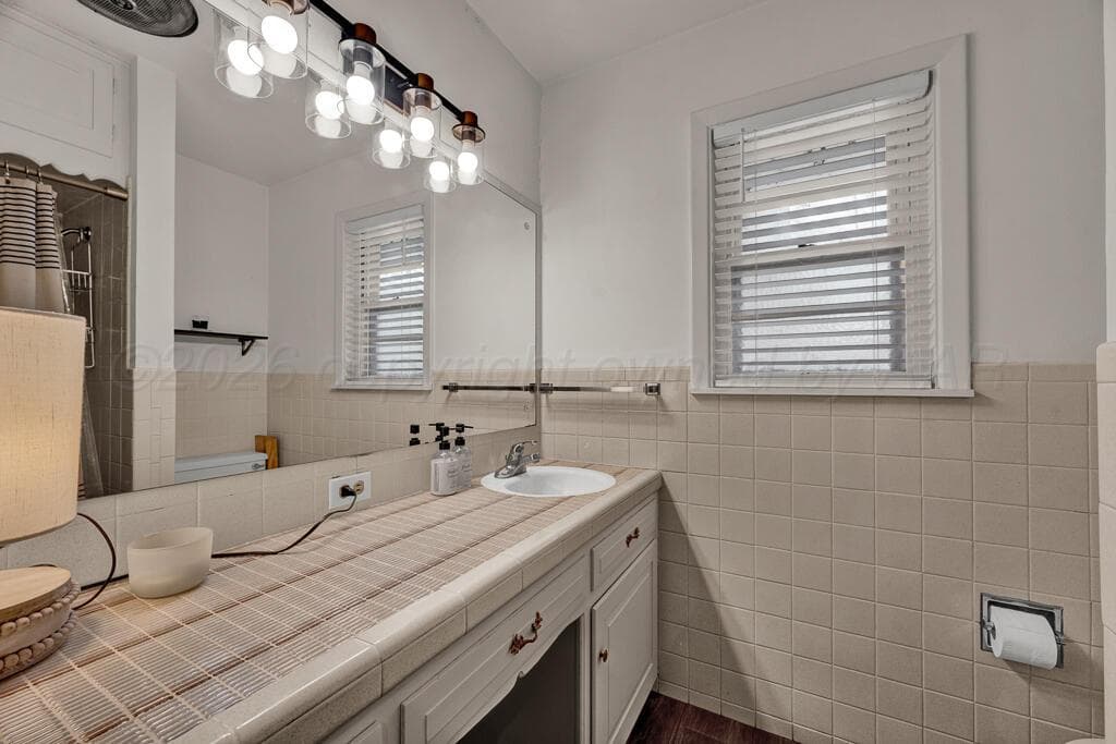 203 Western Street, Claude, TX 79019, photo 27