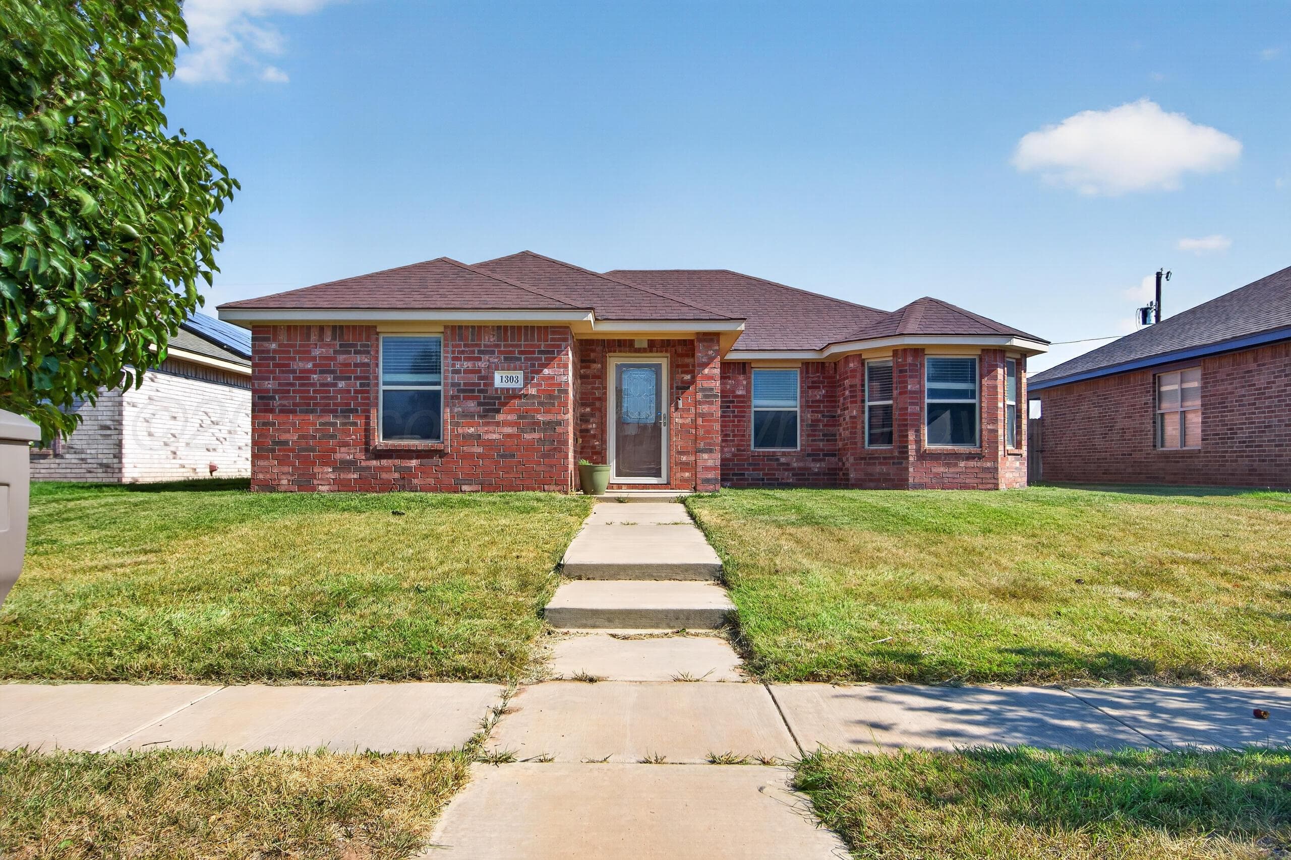 1303 FOX TERRIER Avenue, Amarillo, TX 79108-4323, photo 2
