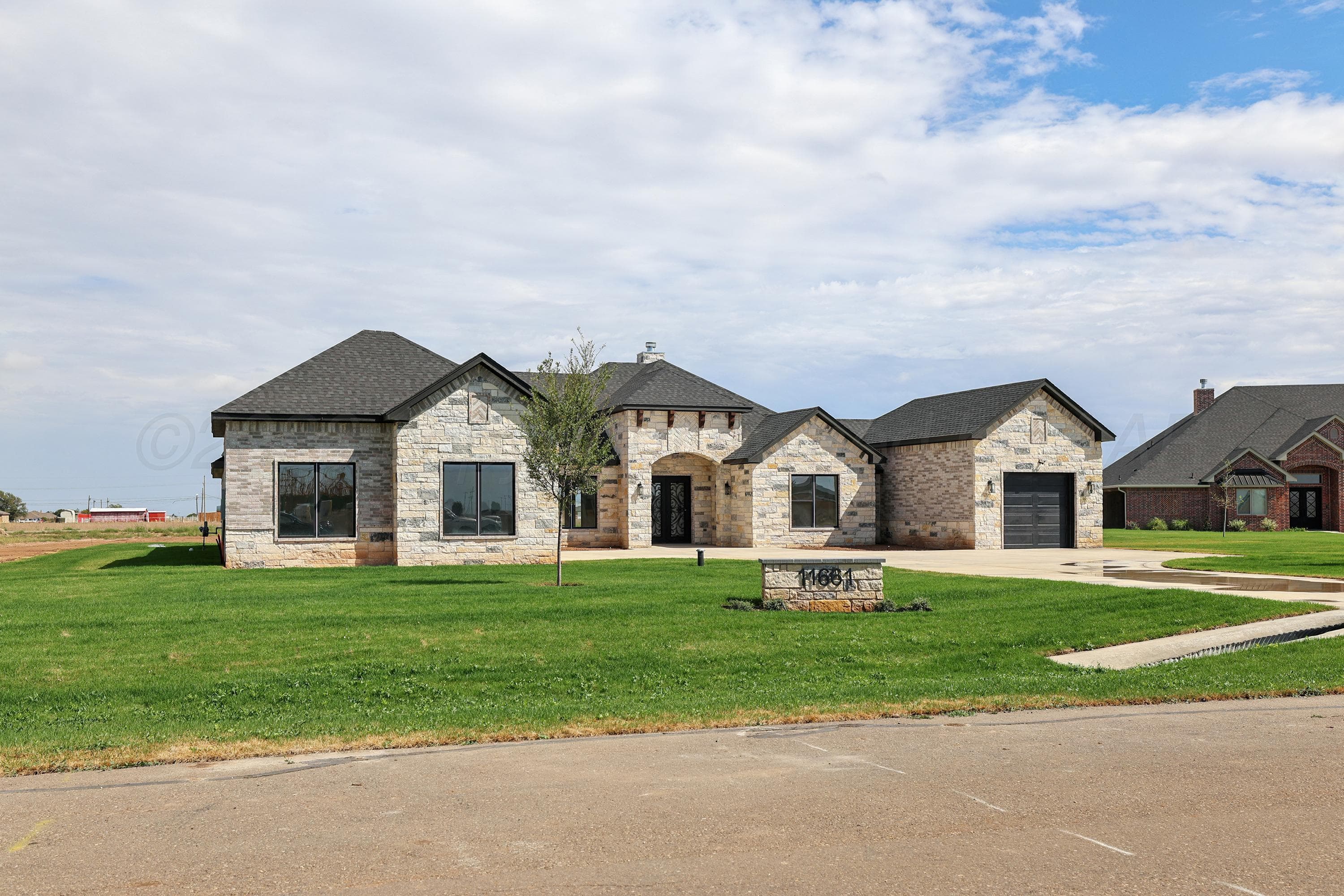 11661 TWIN HILLS Drive, Amarillo, TX 79119-1066