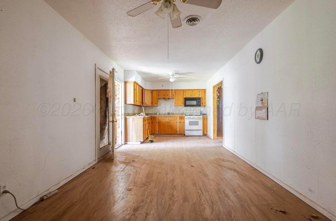 220 NW 11th Street, Dimmitt, TX 79027, photo 4