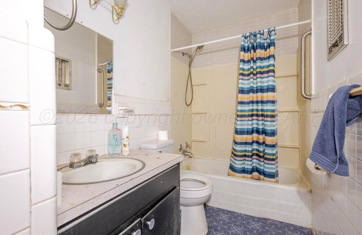220 NW 11th Street, Dimmitt, TX 79027, photo 12