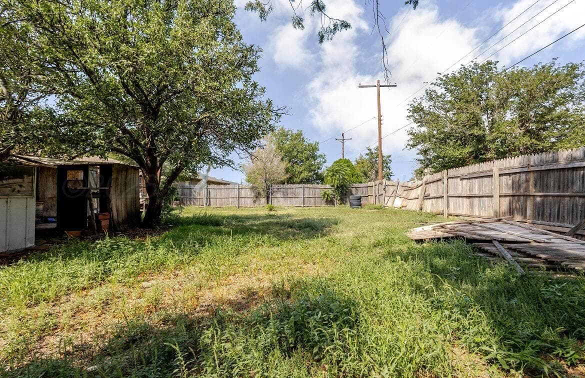 220 NW 11th Street, Dimmitt, TX 79027, photo 23