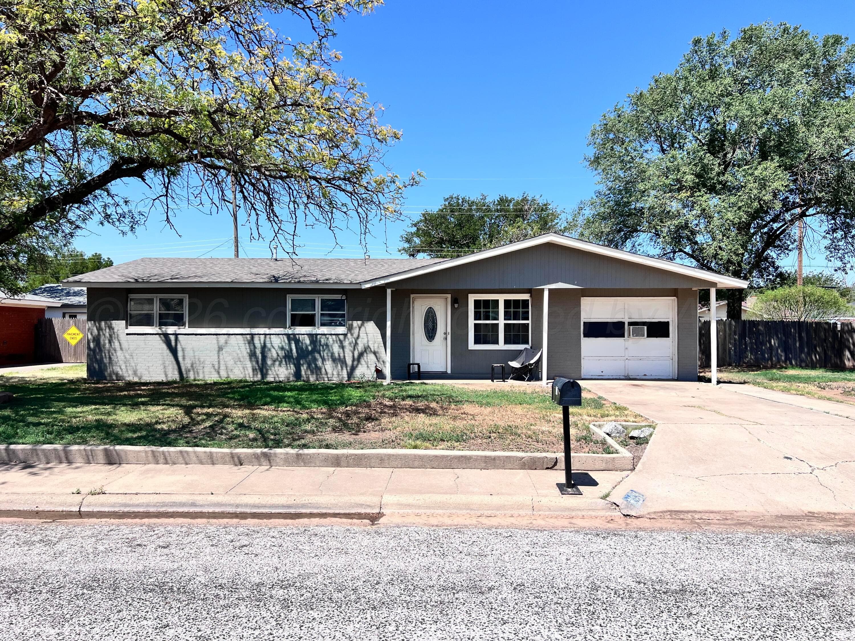 131 Northwest Drive, Hereford, TX 79045
