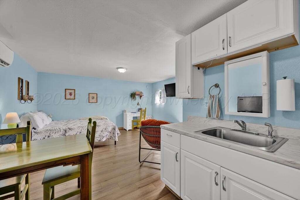 306 Alamo Street, Claude, TX 79019, photo 5
