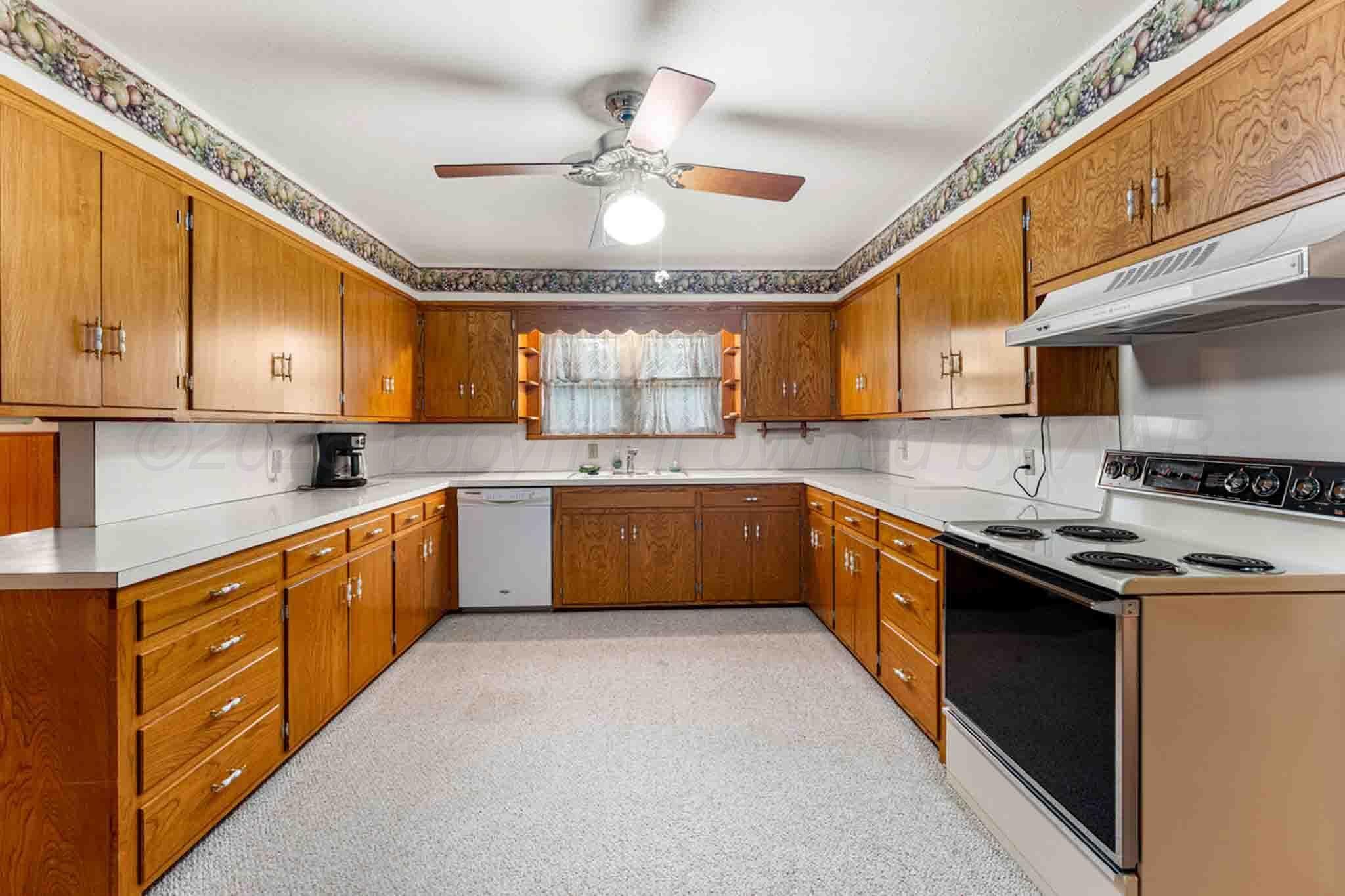 905 S Main Street, Wheeler, TX 79096, photo 18